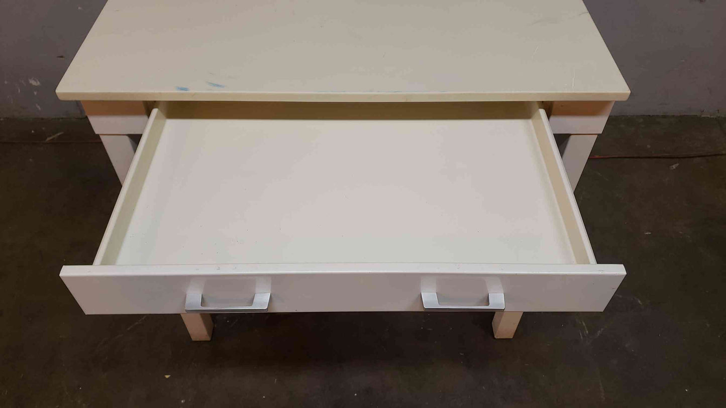 St. Charles 3' White Table W/ Apron (SKU: 1948AA)(1948AA)