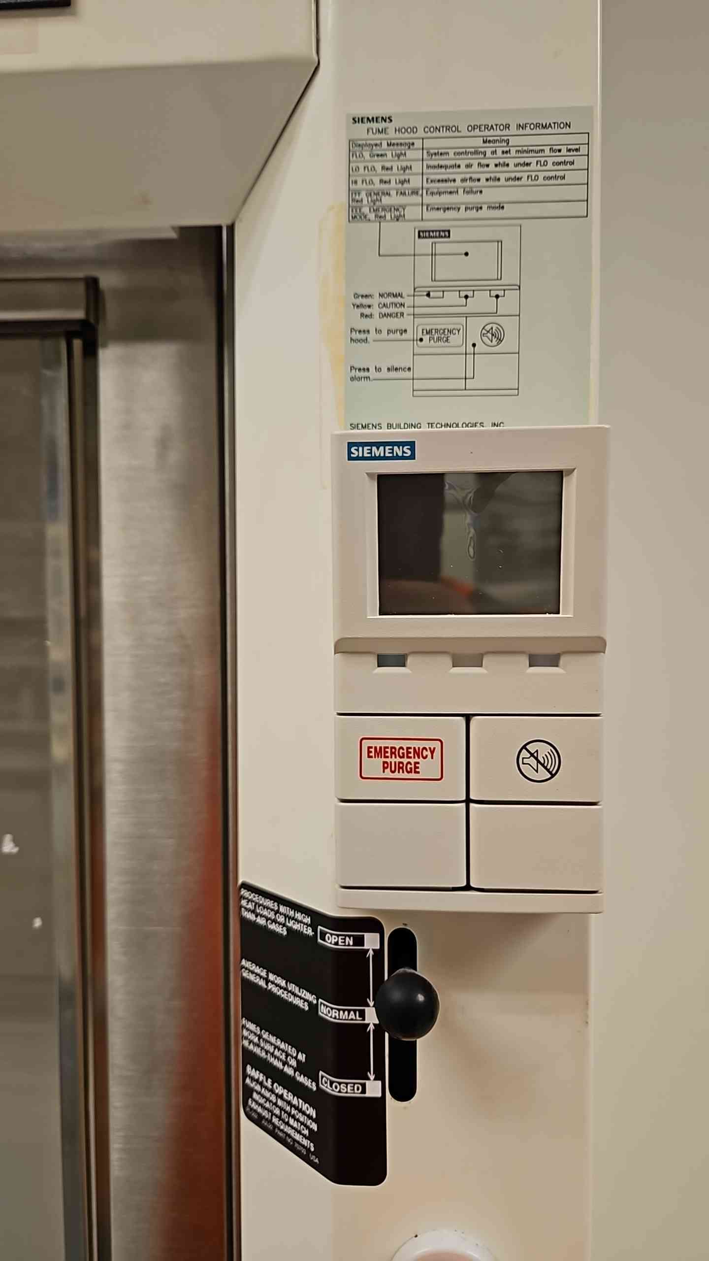 6' SafeAire Fisher Hamilton Fume Hood Ducted w/ Benches (5360AA)