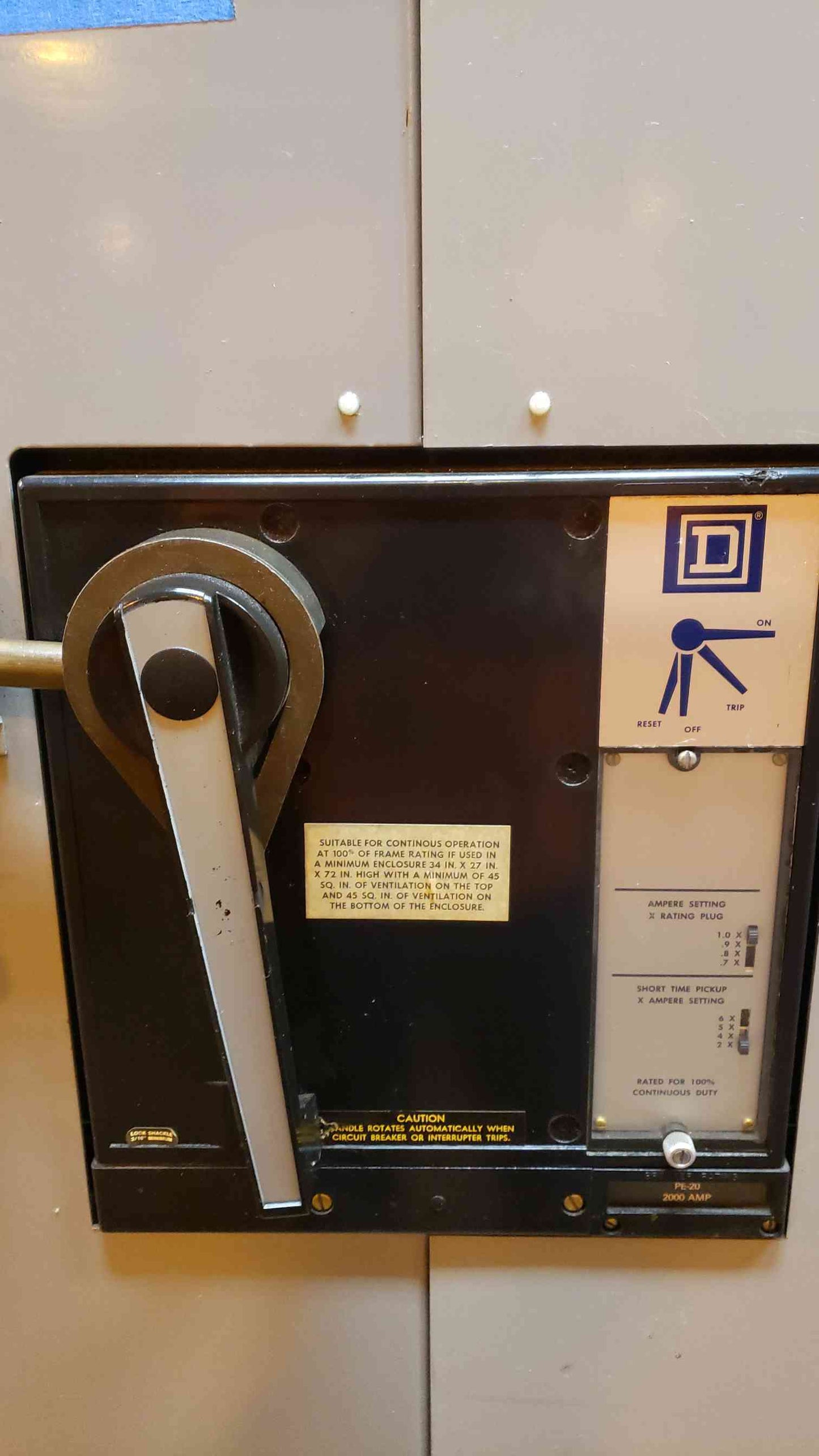 2000A PE-20 Square D 120/208v Switchgear I-Line Shut Off Disconnect D4(100244BDL)