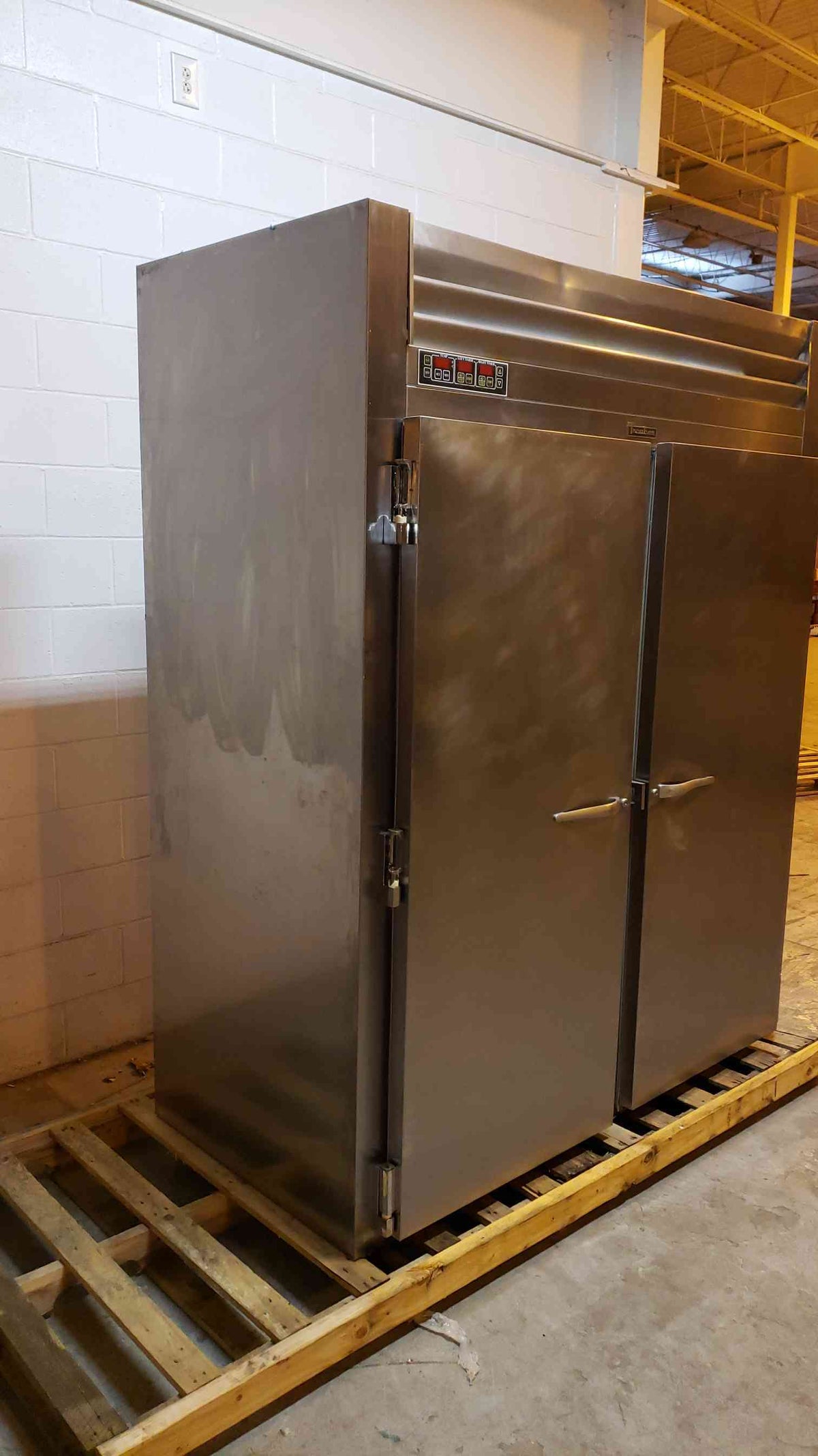 TRAULSEN RPP232L-FHS 2 DOOR PIZZA DOUGH ROLL IN PROOFER