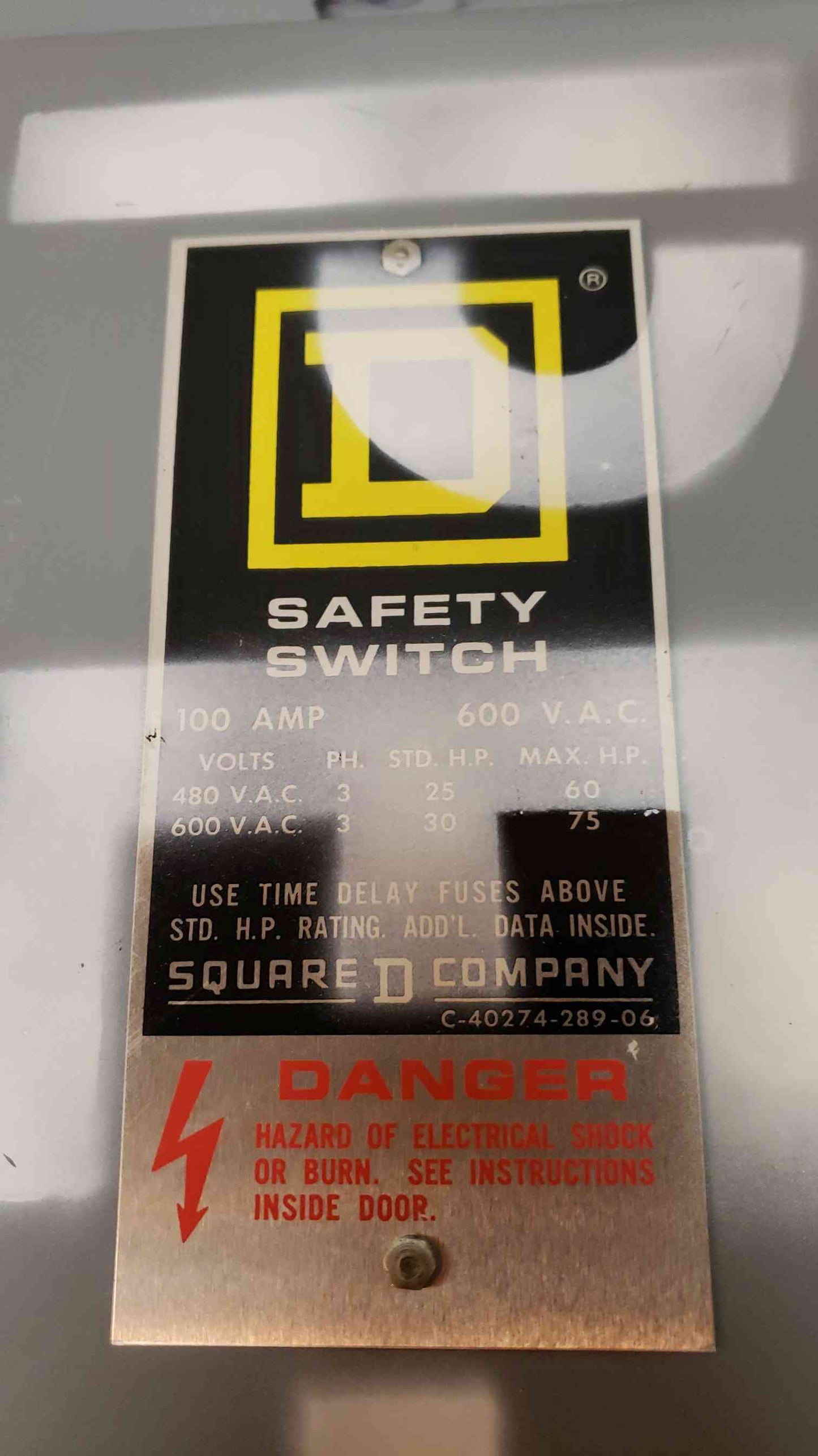 100A Square D Safety Switch H363 F (SKU: 3929AA)(3929AA)