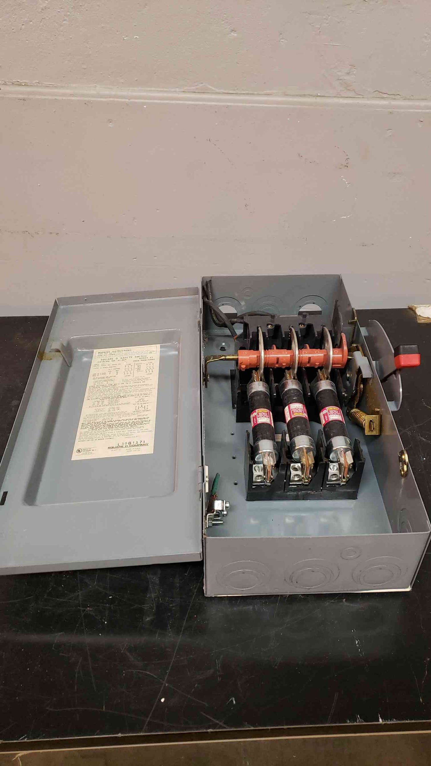100A Square D Safety Switch H363 F (SKU: 3929AA)(3929AA)