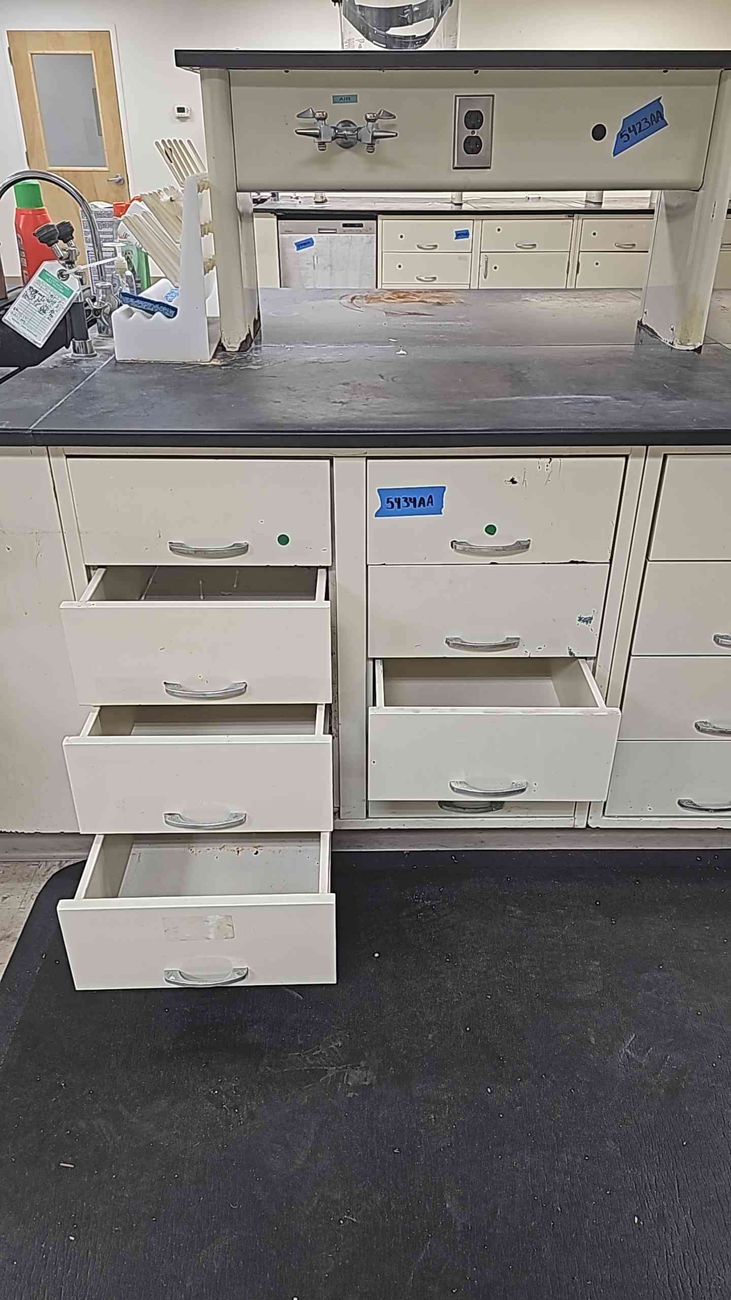 3' Kewaunee Cabinet Drawer (SKU: 13444AA)(13444AA)