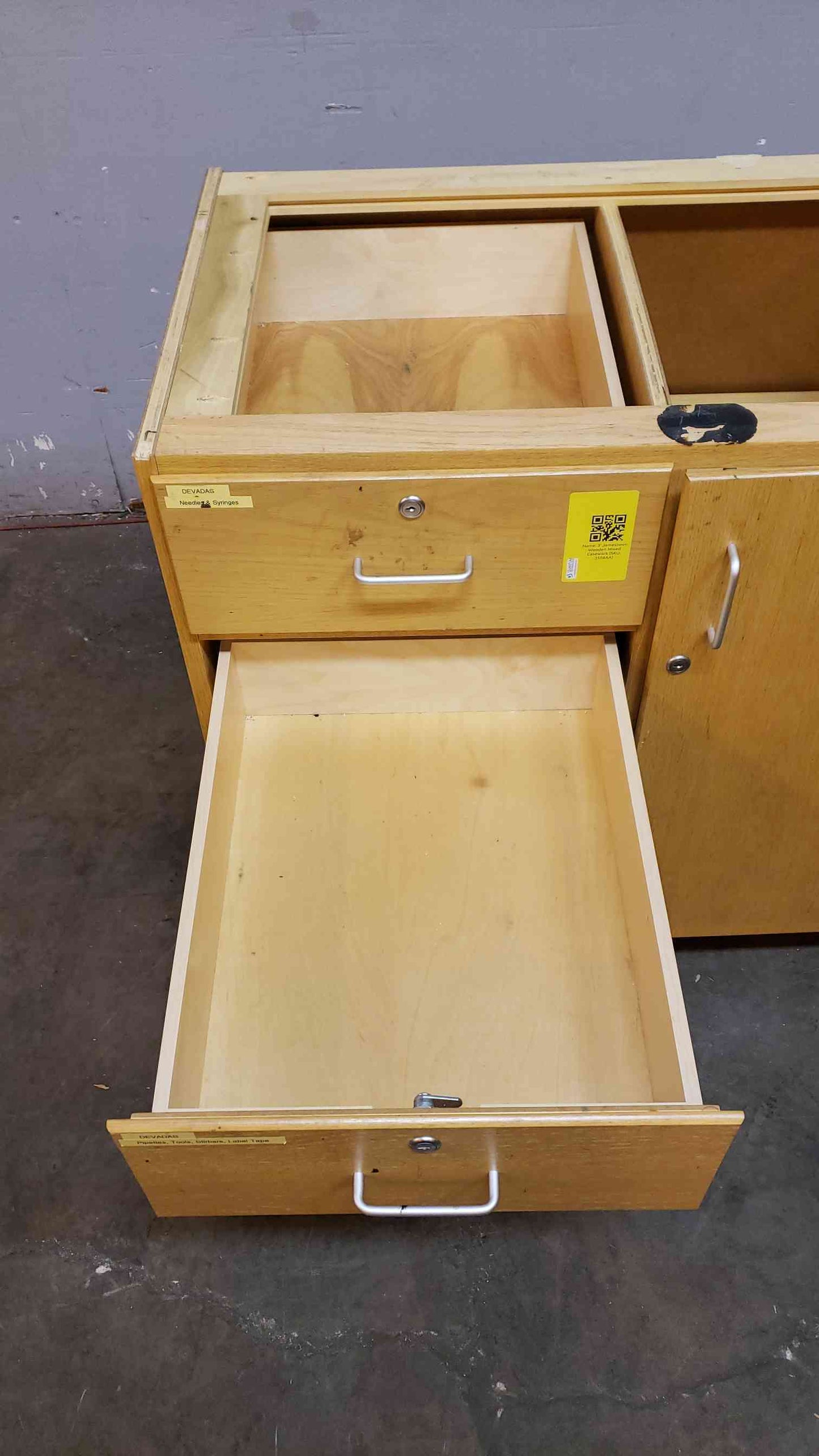 3' Jamestown Wooden Mixed Casework (SKU: 3508AA)(3508AA)