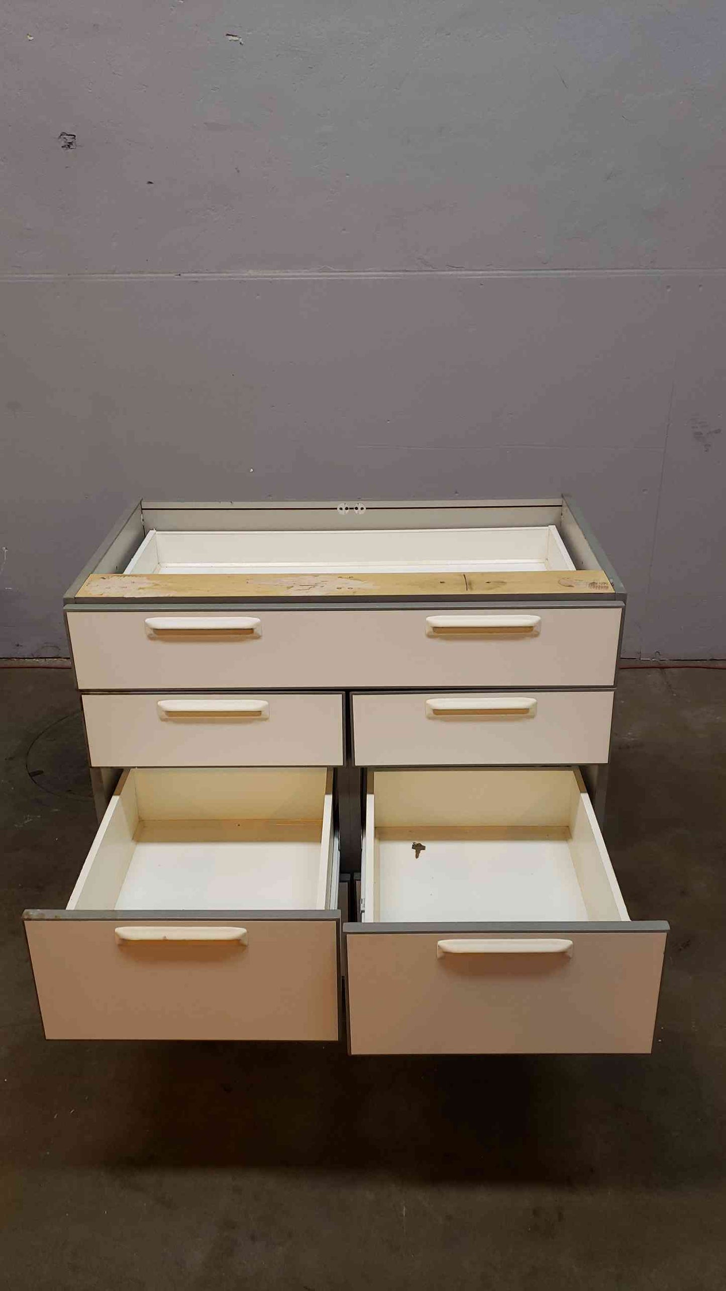 3' Recessed Wooden Casework W/ 7 Drawers(Q16658)