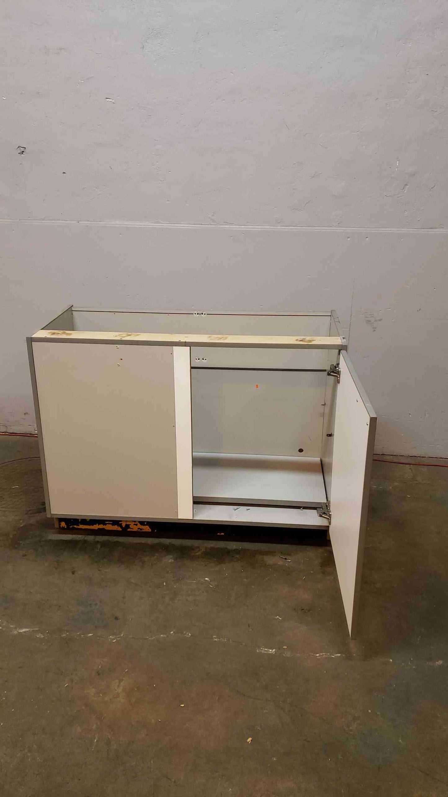 4' Recessed Wooden Casework W/ 1 Door(Q16674)