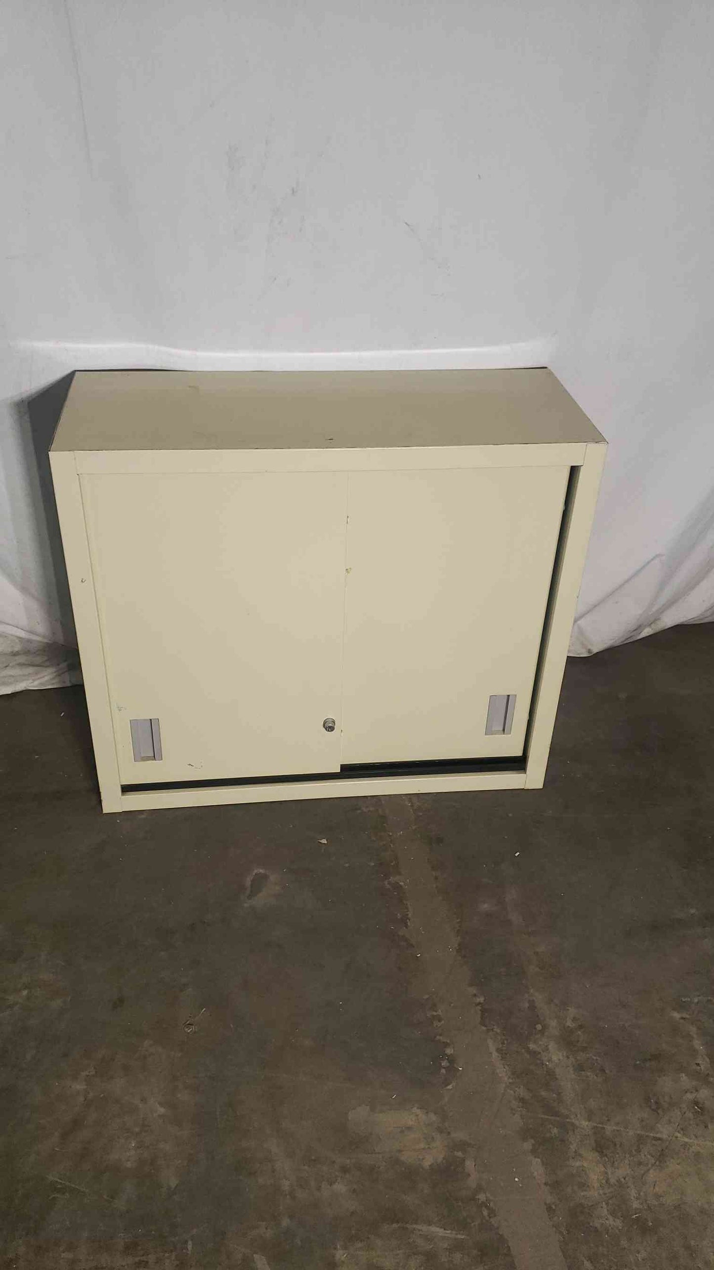 35" Overhead Cabinet With Lock(100049)
