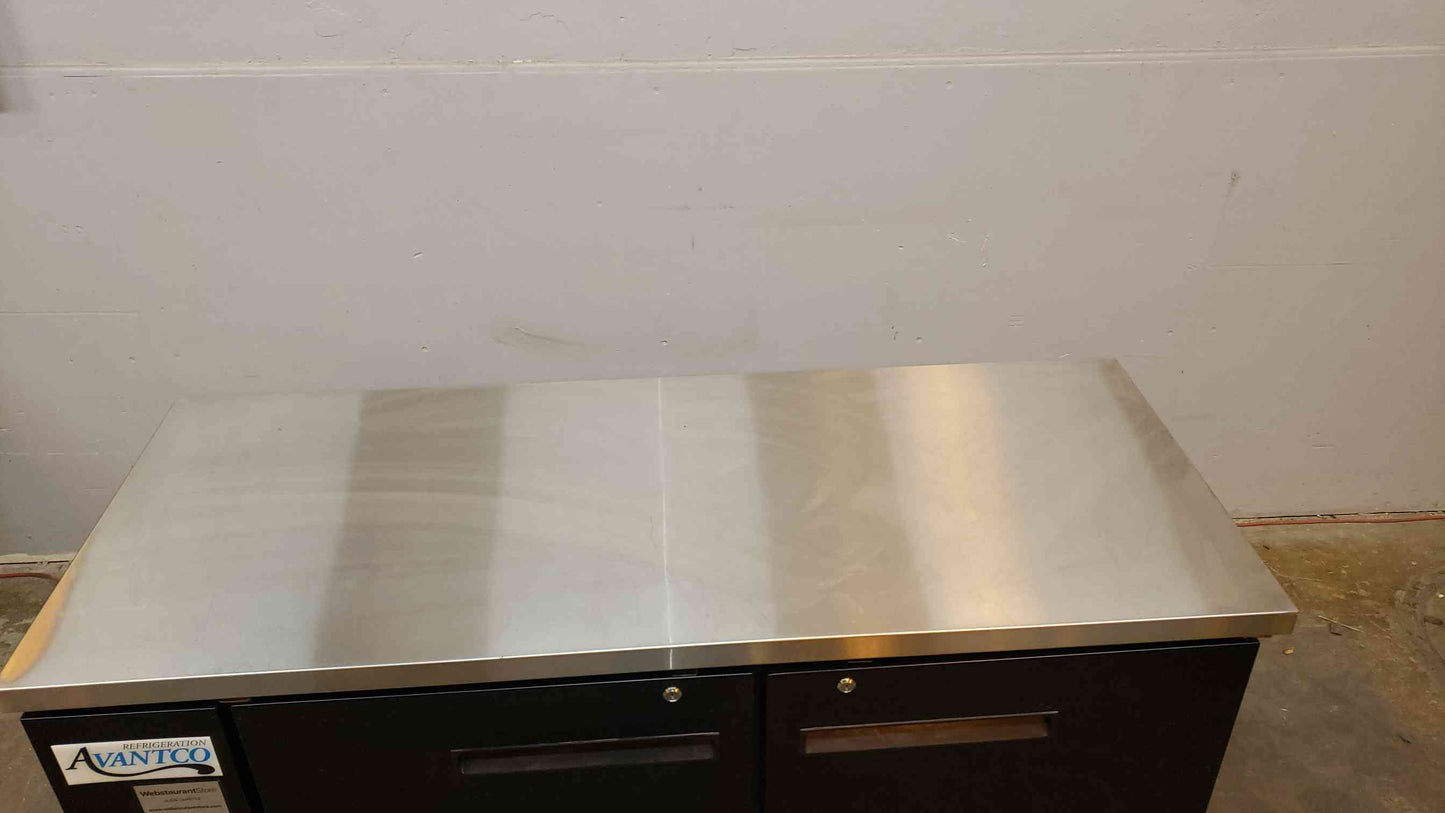 AVANTCO 5' Refrigerator 178UBB2460 TESTED WORKING(100649)