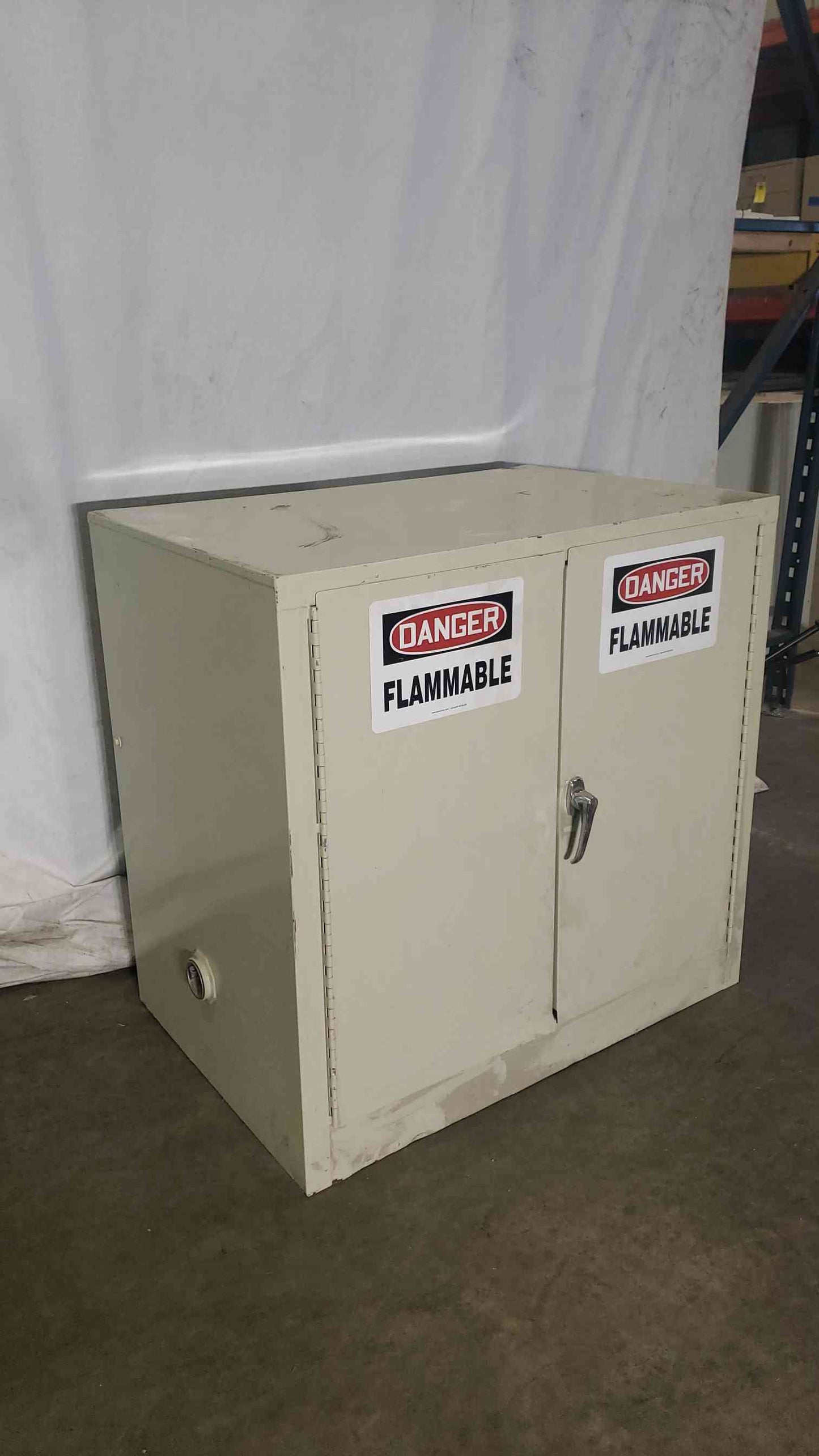 36x24x35 Flammable Casework(100148)