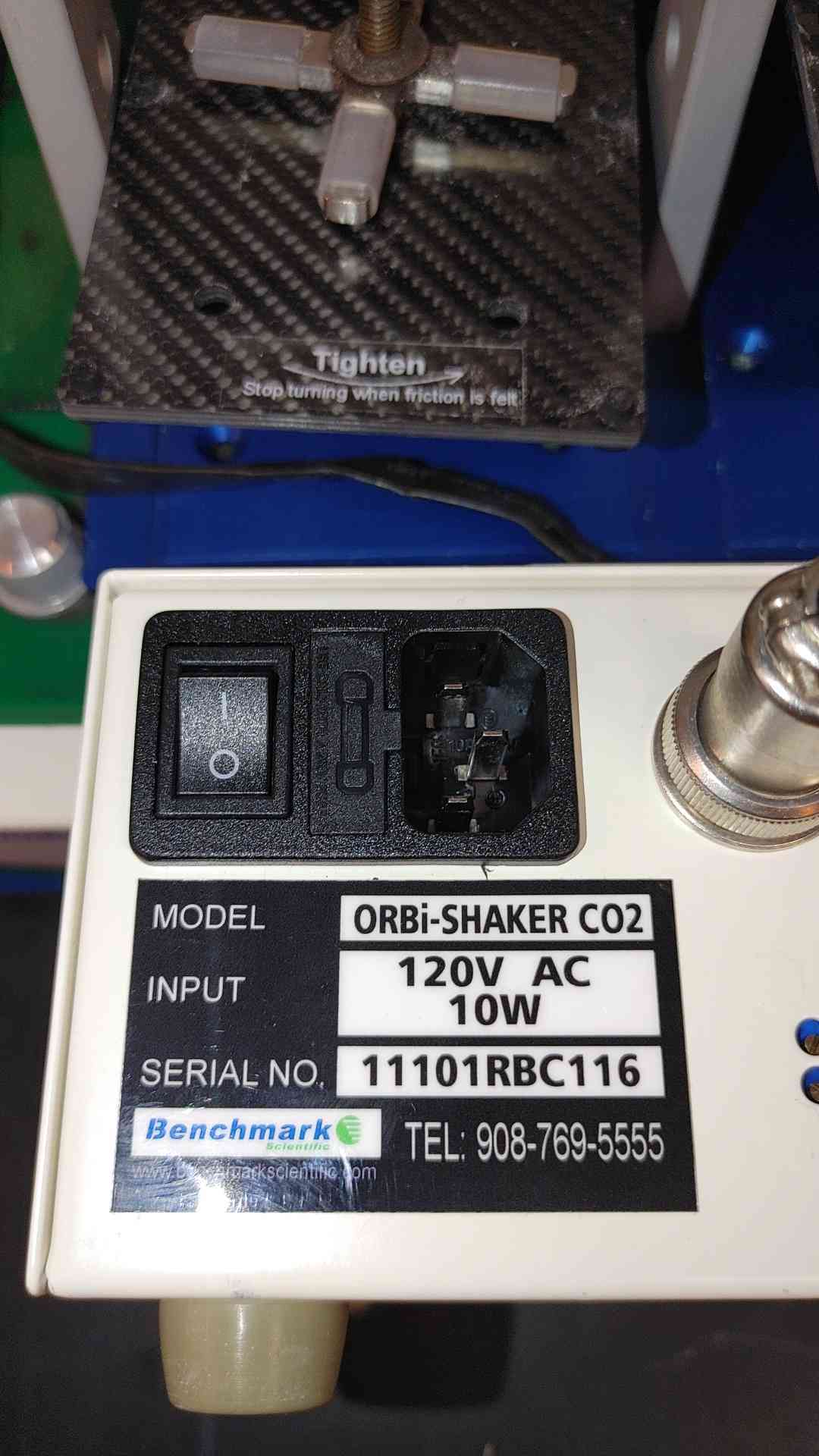 Benchmark Orbi-Shaker CO2 All Environment Shaker