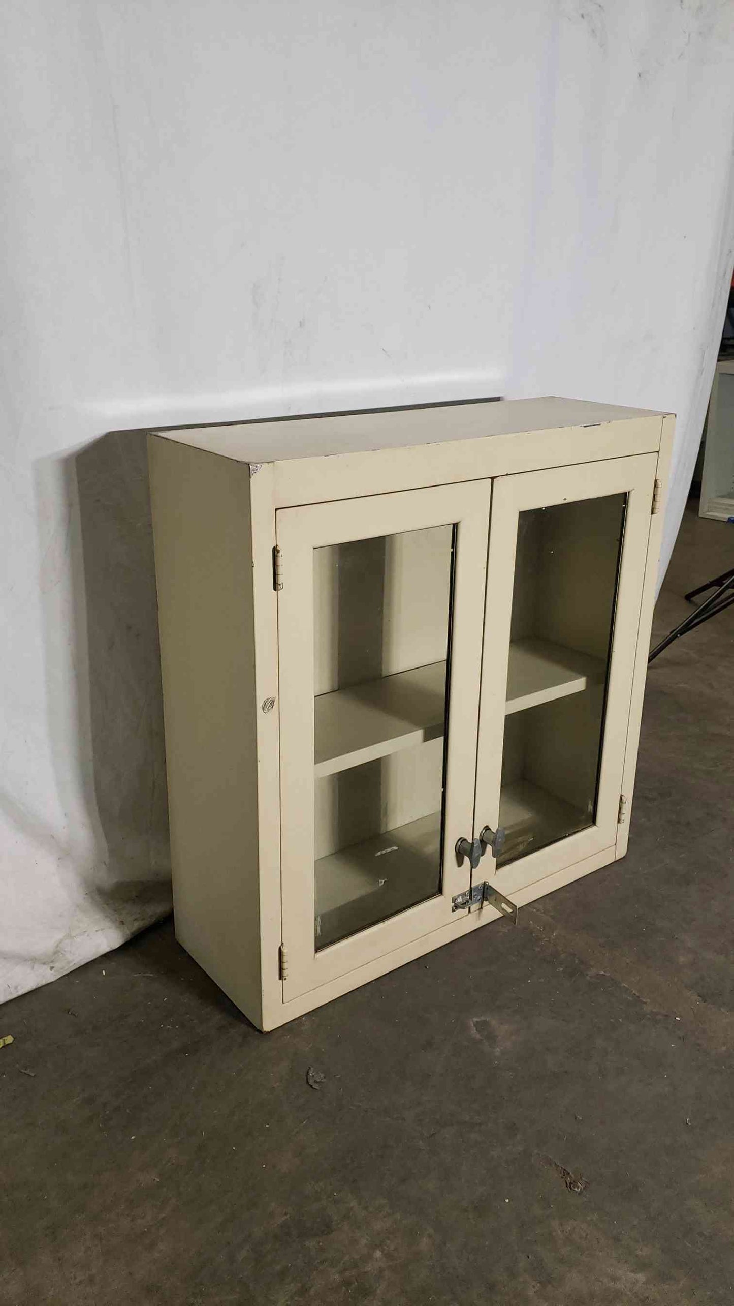 35" Overhead Cabinet W/ Knobs(100058)