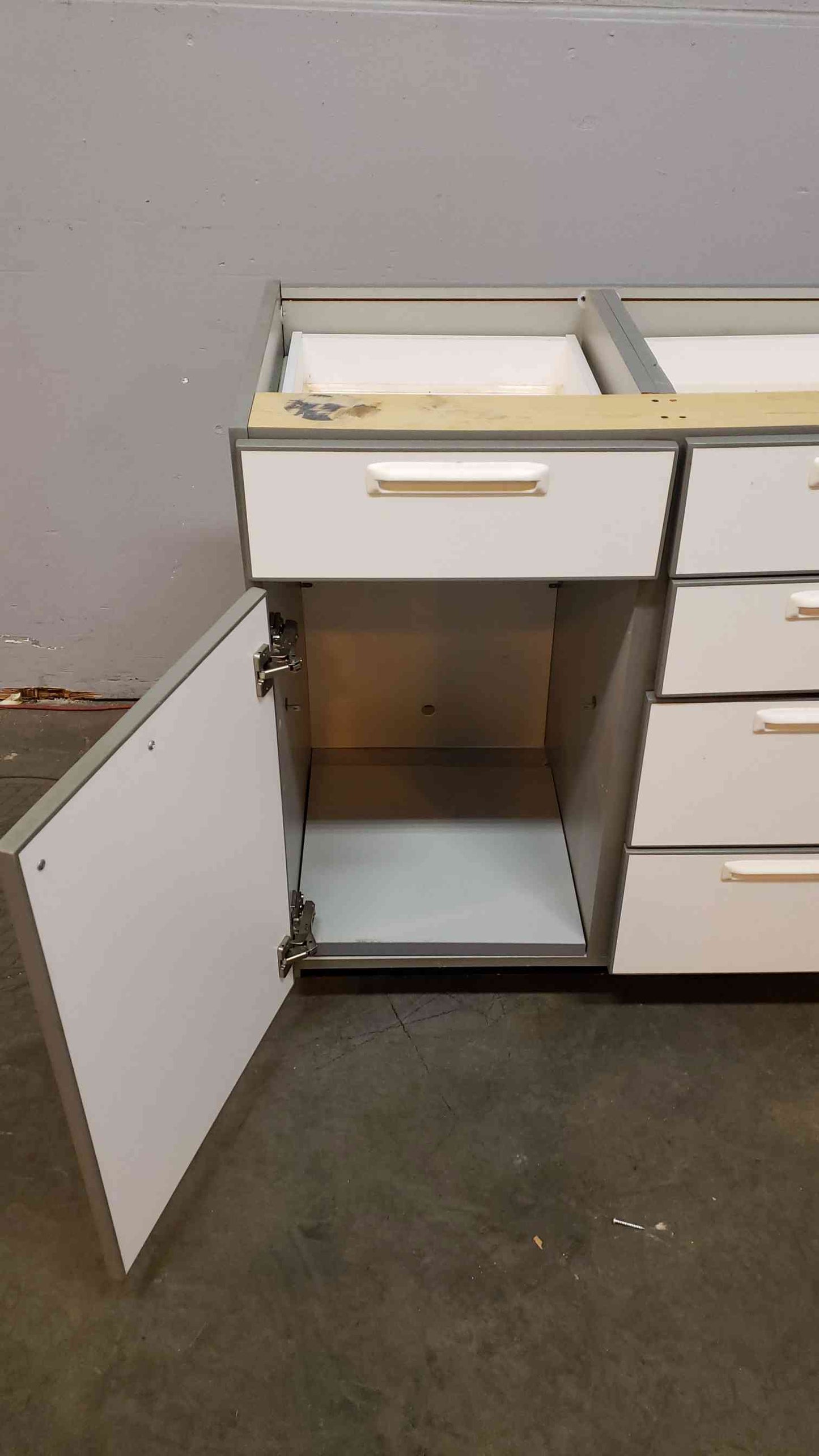 3' Recessed Wooden Casework W/ 5 Drawers 1 Door Q16670(Q16670)