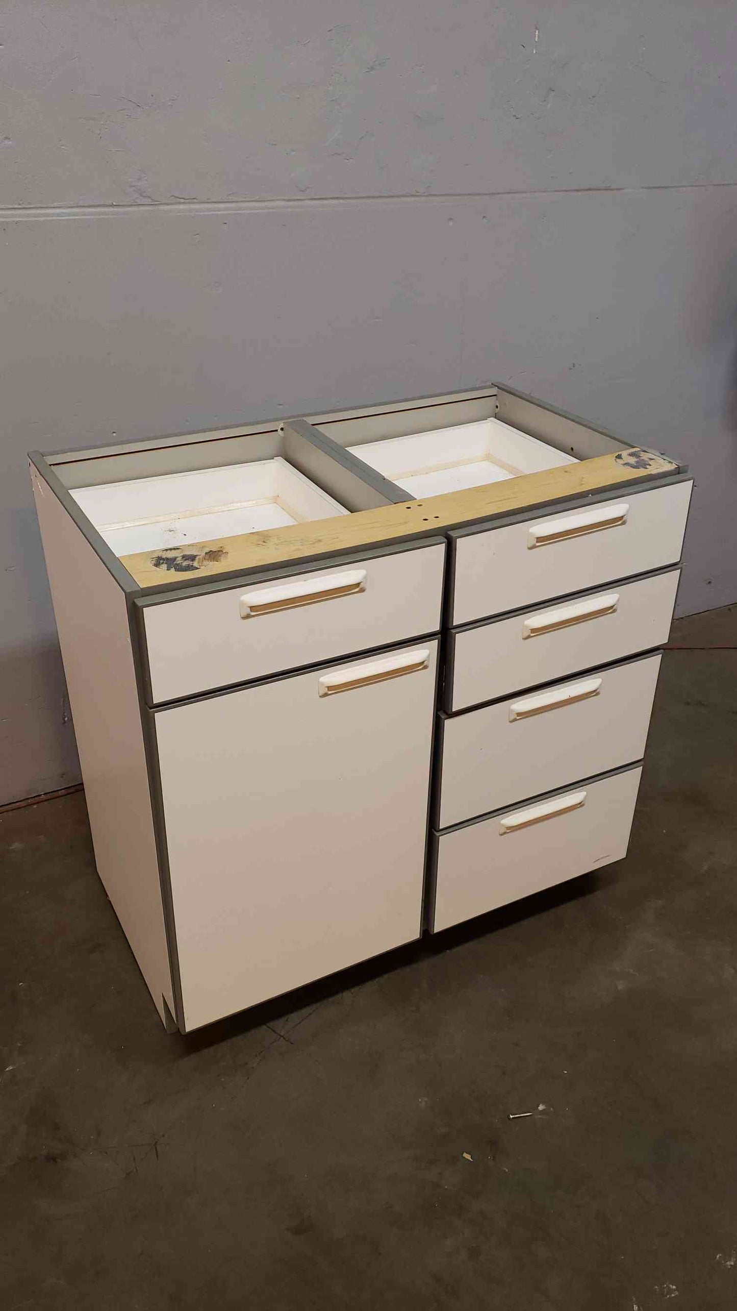 3' Recessed Wooden Casework W/ 5 Drawers 1 Door Q16670(Q16670)