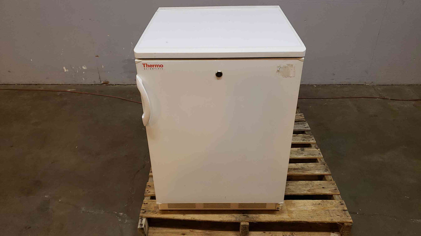 Thermo Scientific Lab Refrigerator 3751-DB TESTED(100482)