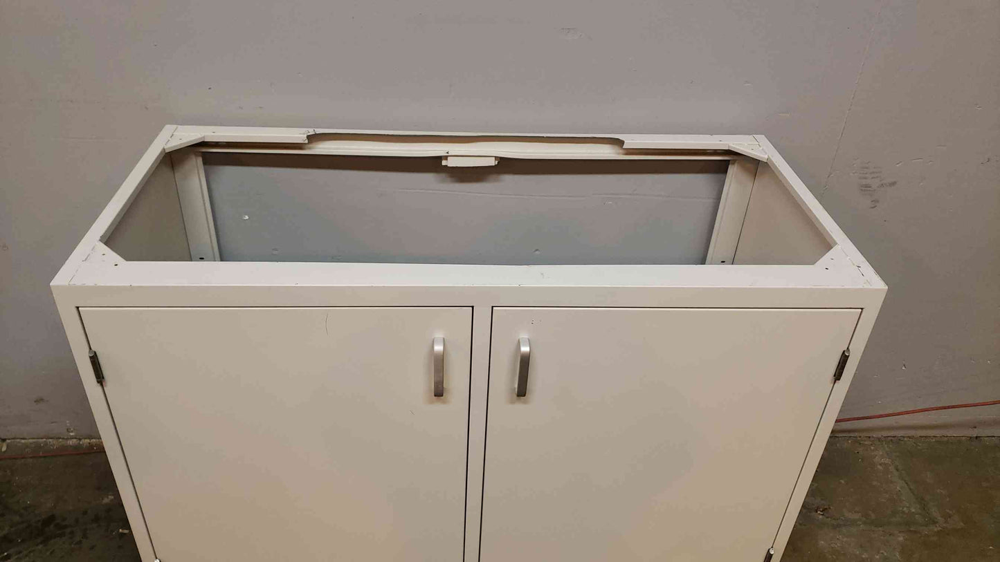 48x22x35 2 Door Casework(100395)