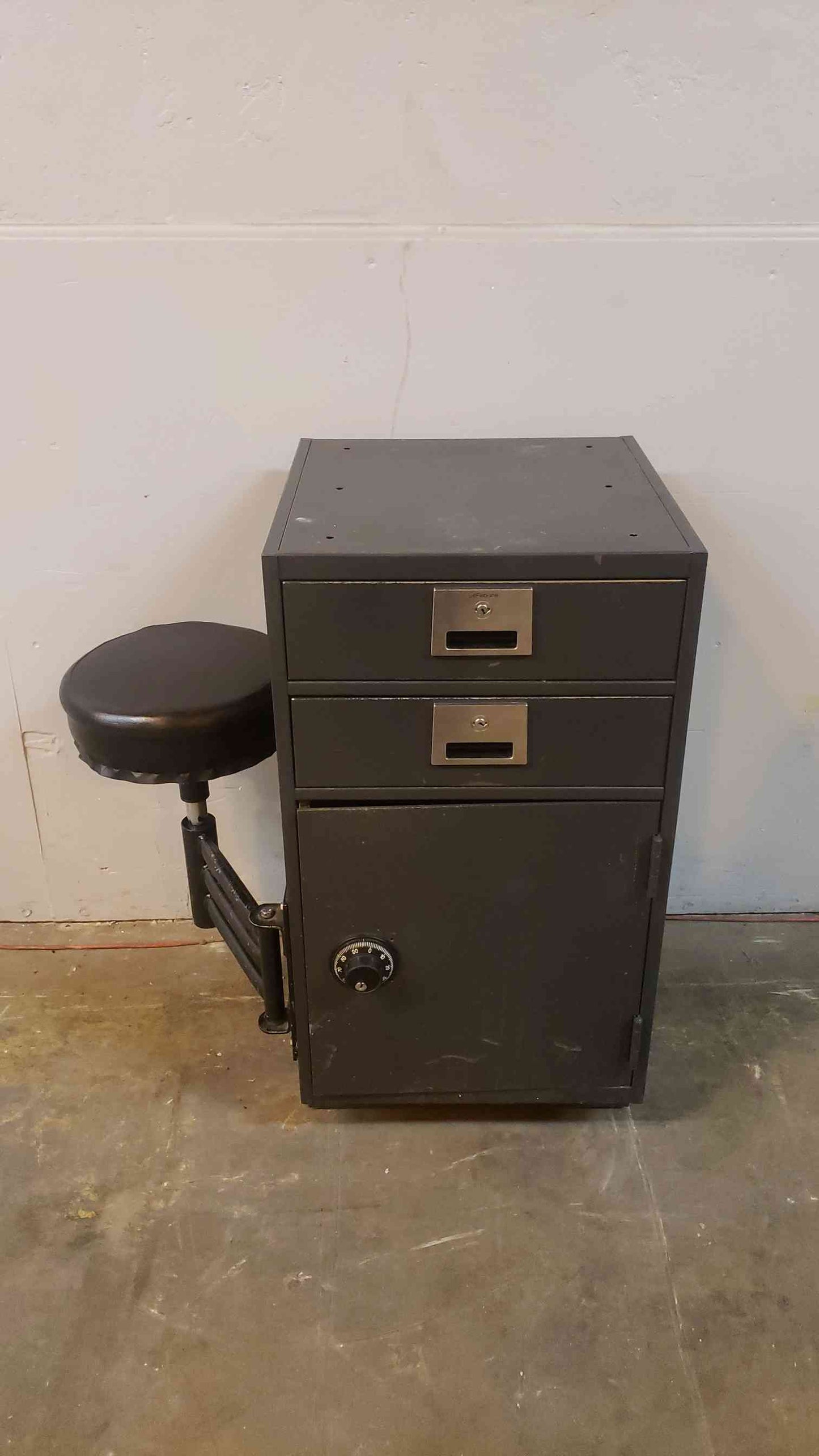 LeFebure Standing Height Banking Cabinet Casework 20" Metal w/ Combo Lock & Seat(100609BDL)