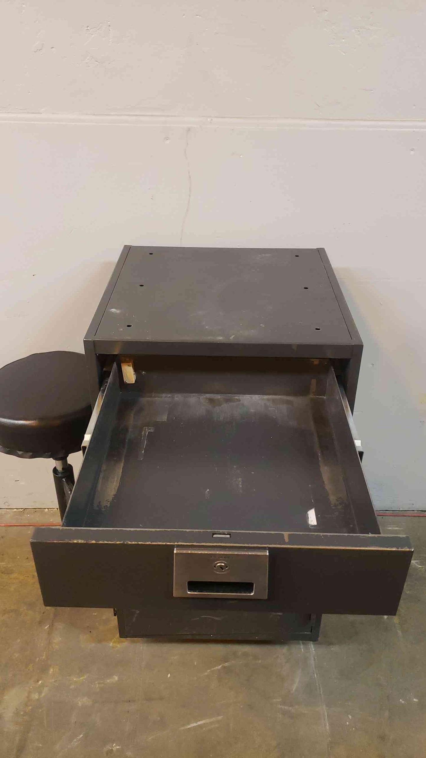 LeFebure Standing Height Banking Cabinet Casework 20" Metal w/ Combo Lock & Seat(100609BDL)