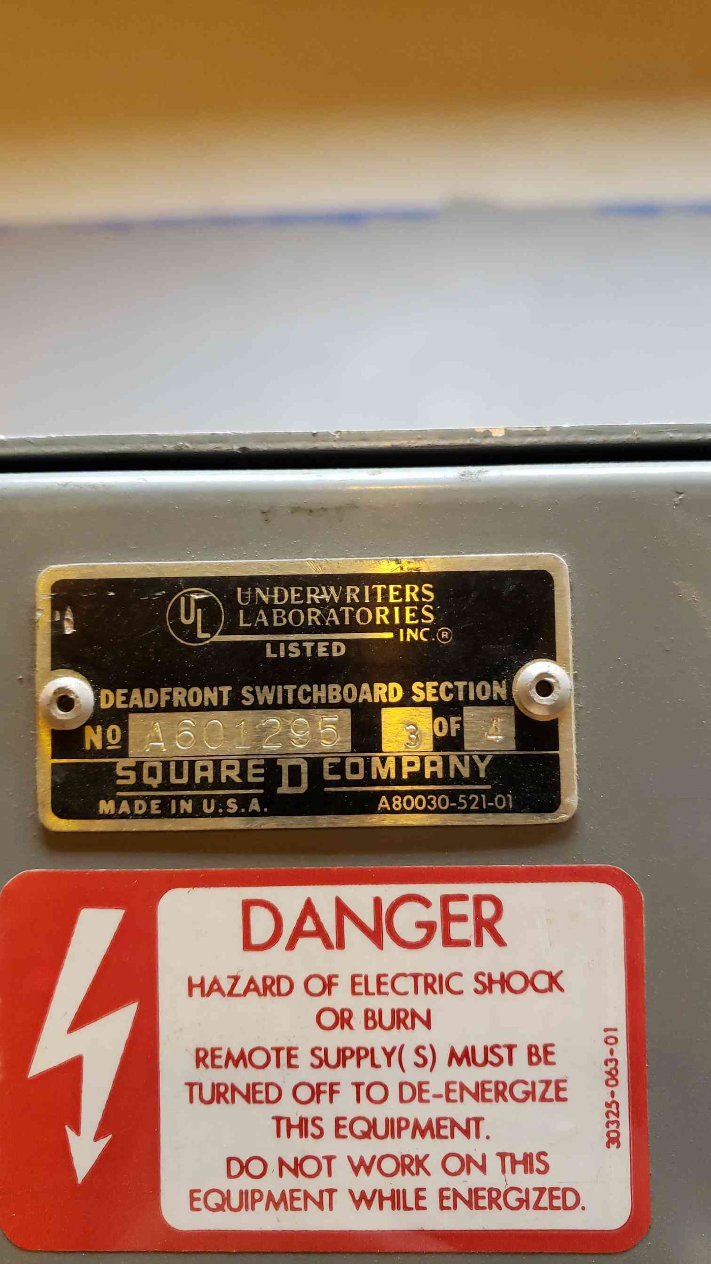 2000A Square D 120/208V I-Line Switchgear w/ Breakers D3(100209BDL)
