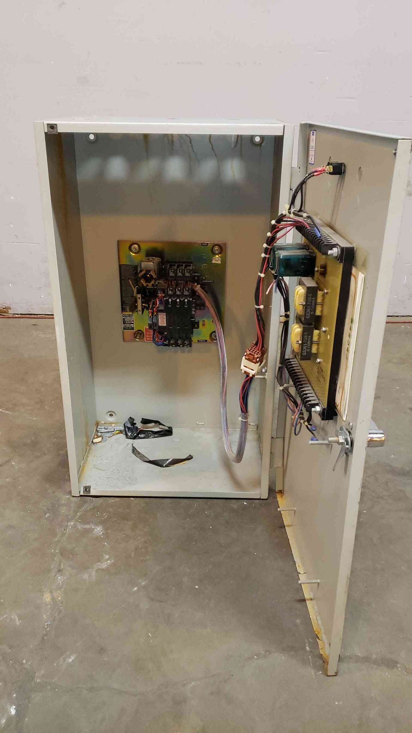 ASCO 30A ATS M374328 480V 3PH (SKU: 2025AA)(2025AA)