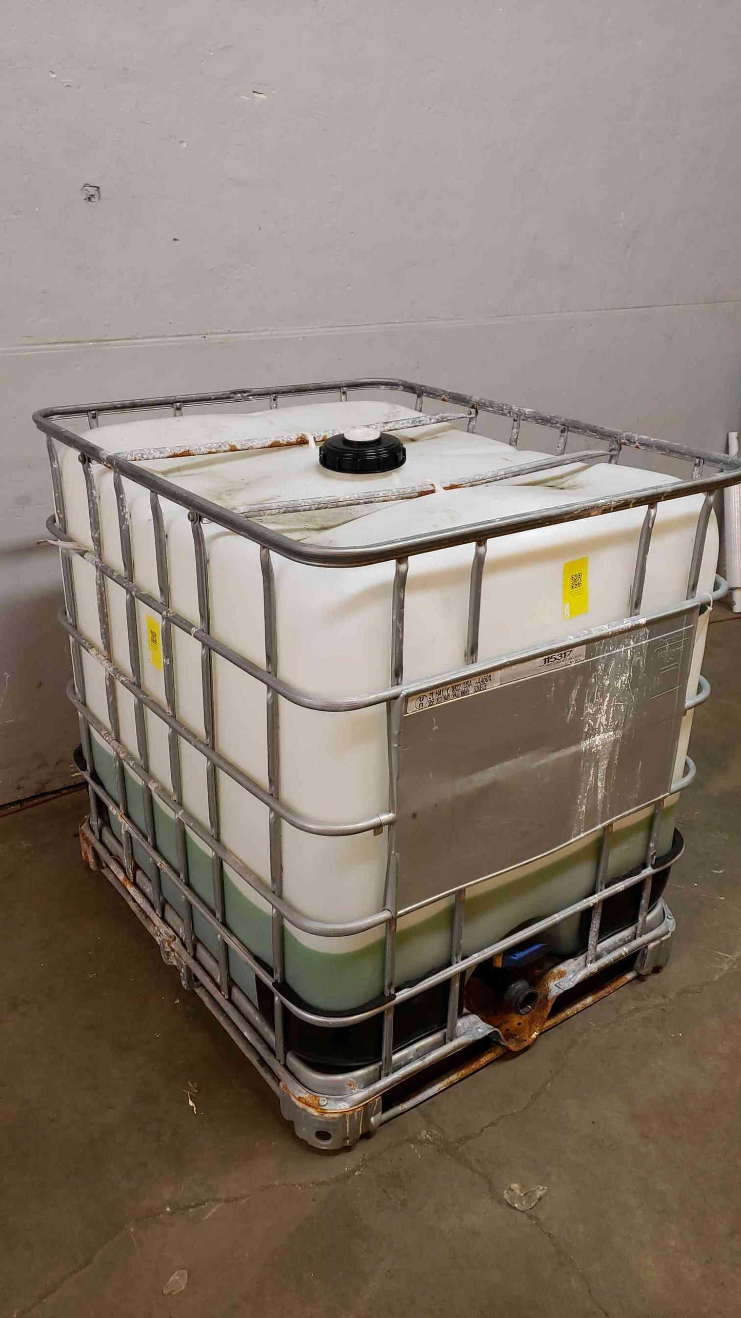 1/6 Filled Tote Glycol -34 Degrees Freeze Point Yellow (SKU: 3518AA)(3518AA)