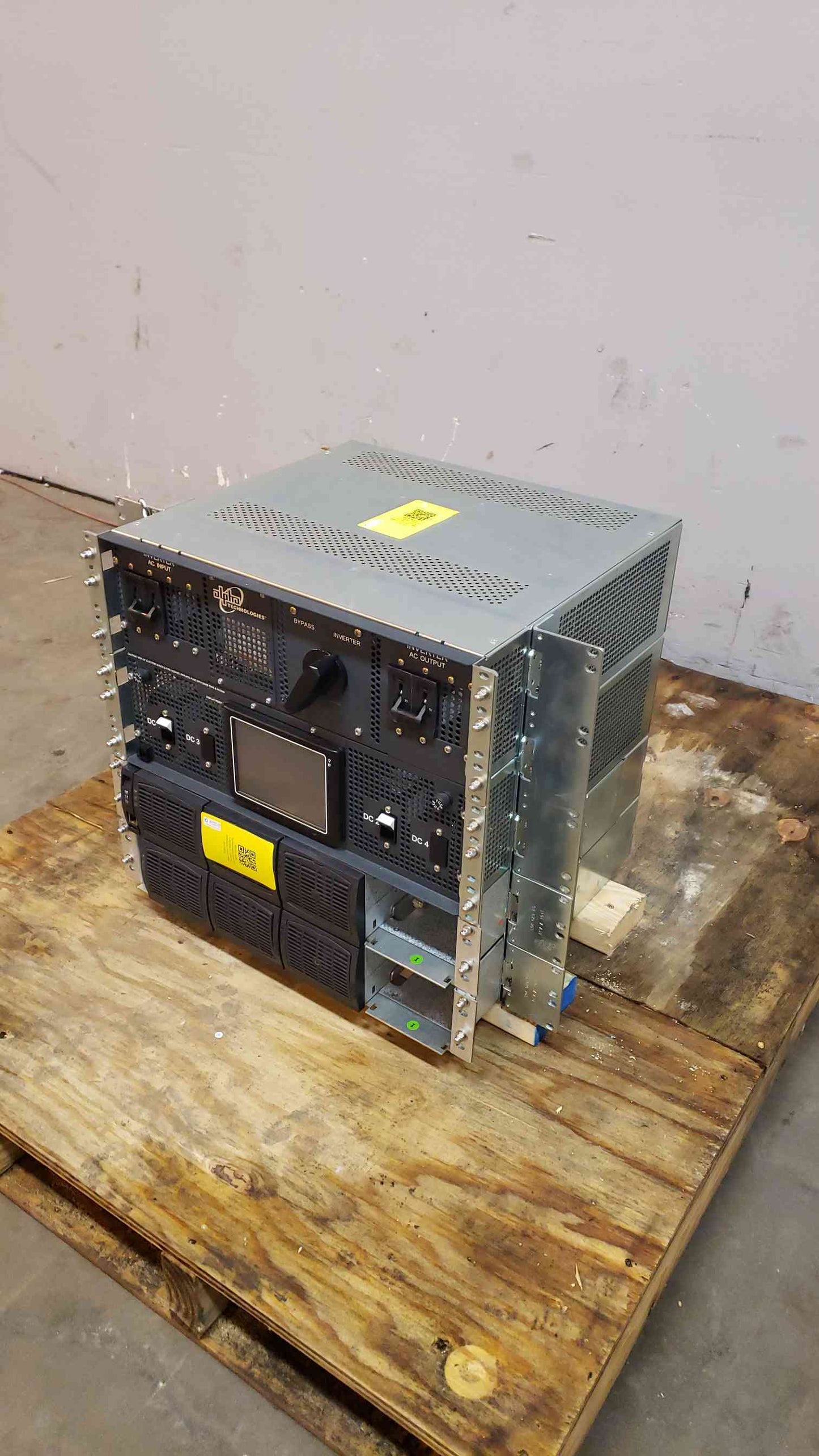 Alpha Technologies Inverter 120/208 or 120/240 AMPS24-2-9-H2 MBS (4529AA)(4529AA)