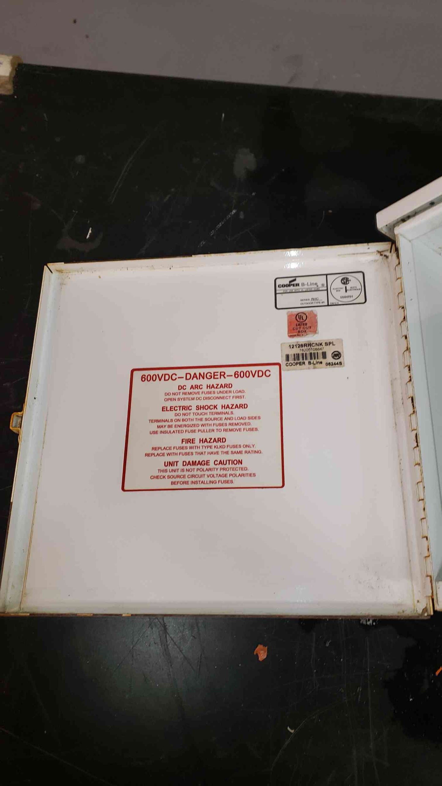 Xantrex CB-10H15-3R 10 String 600V Solar PV Combiner Box Cooper B-Line 3R
