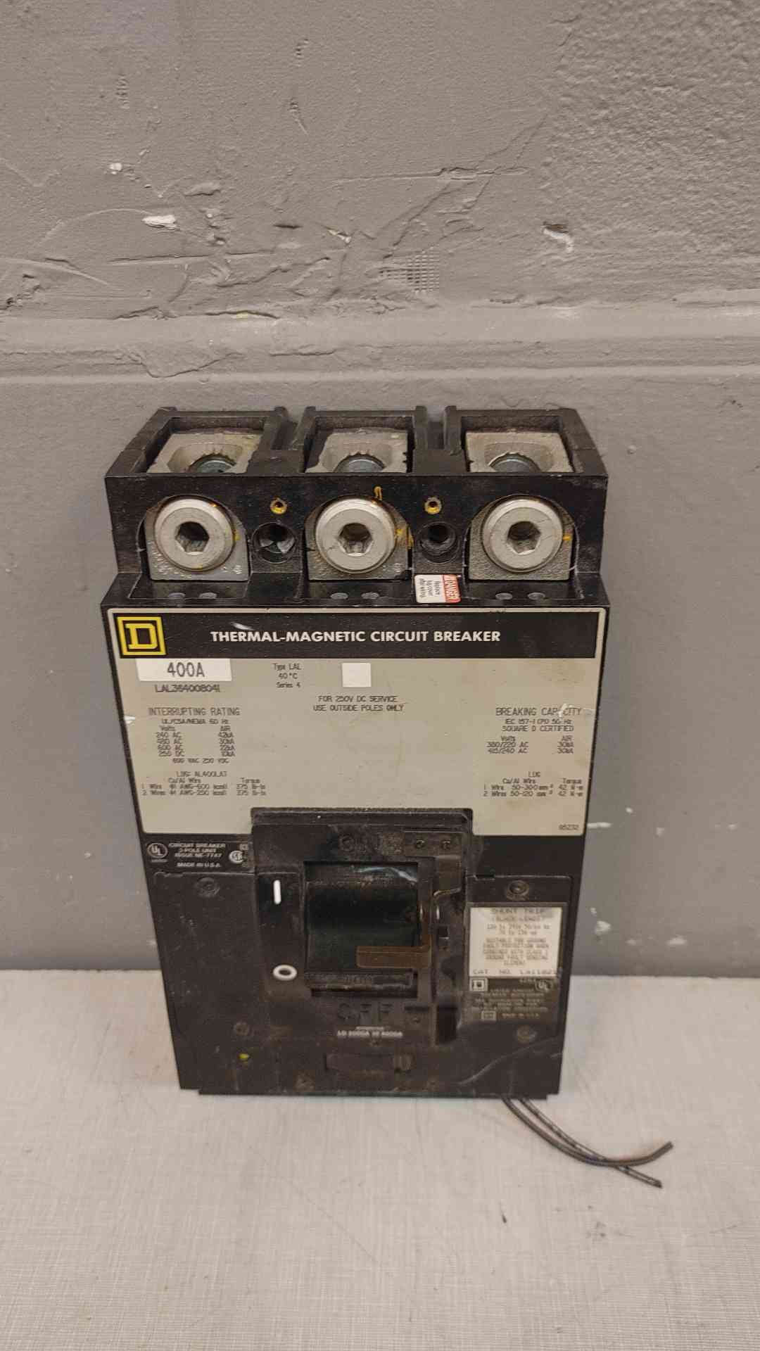 400A Square D LAL364008041 Lug to Lug Circuit Breaker (2630AA)(2630AA)