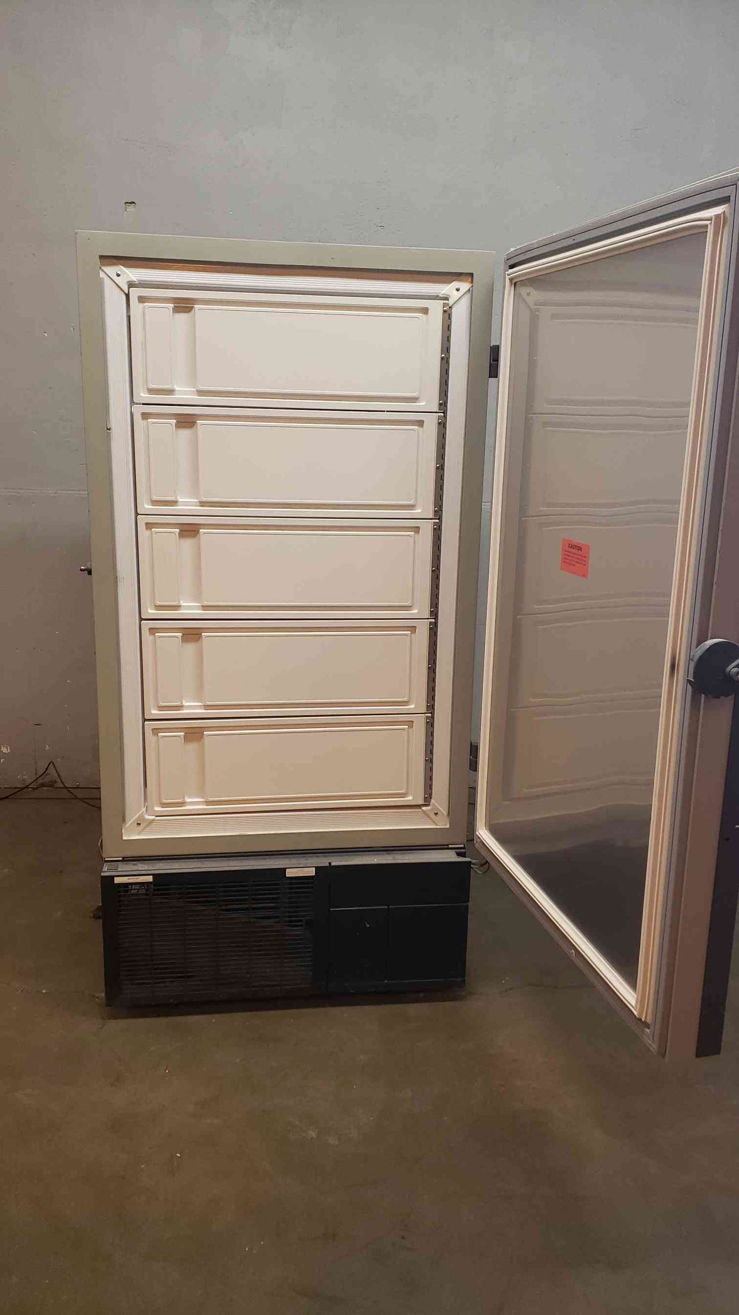 Harris Special Purpose Refrigerator/Freezer DLT-21V-85A30 AS-IS Doesnt Cool (2647AA)