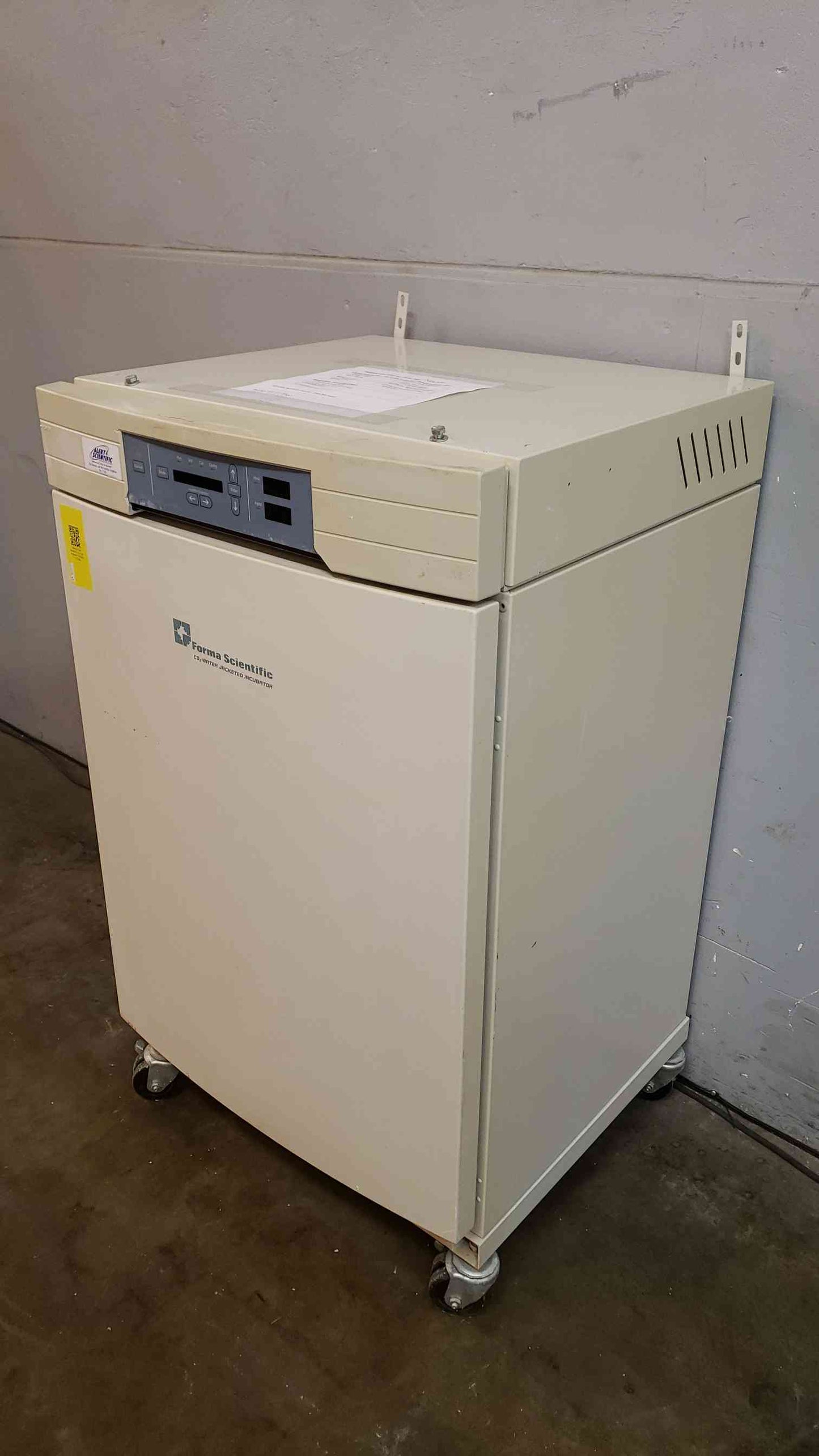 Forma Scientific 115V 3.6A Water Jacketed CO2 Incubator 3110 (SKU: 3130AA)(3130AA)