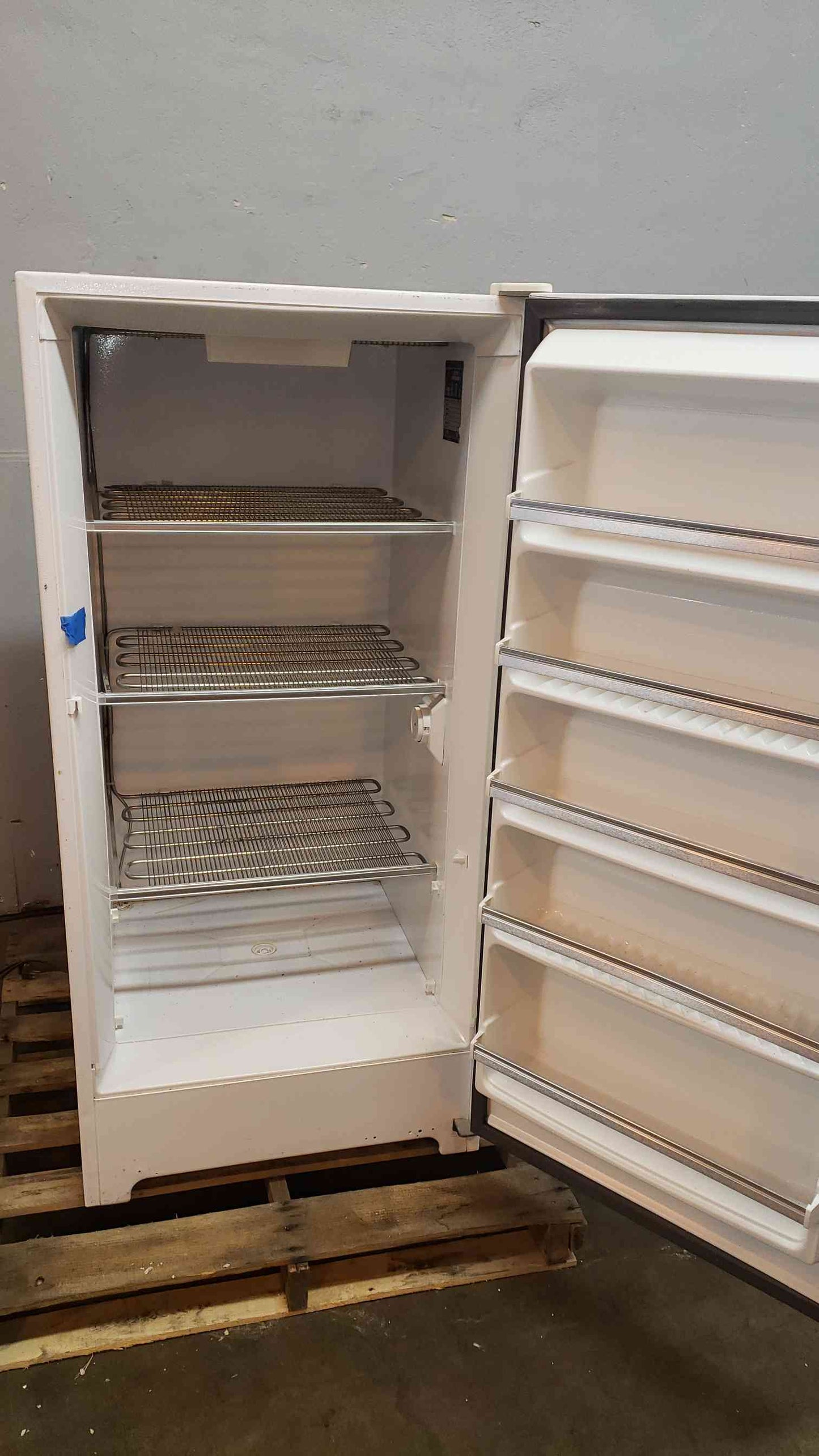 *Pickup Only* Jordan Commercial Freezer Upright SPFUM-14-10 Degrees TESTED