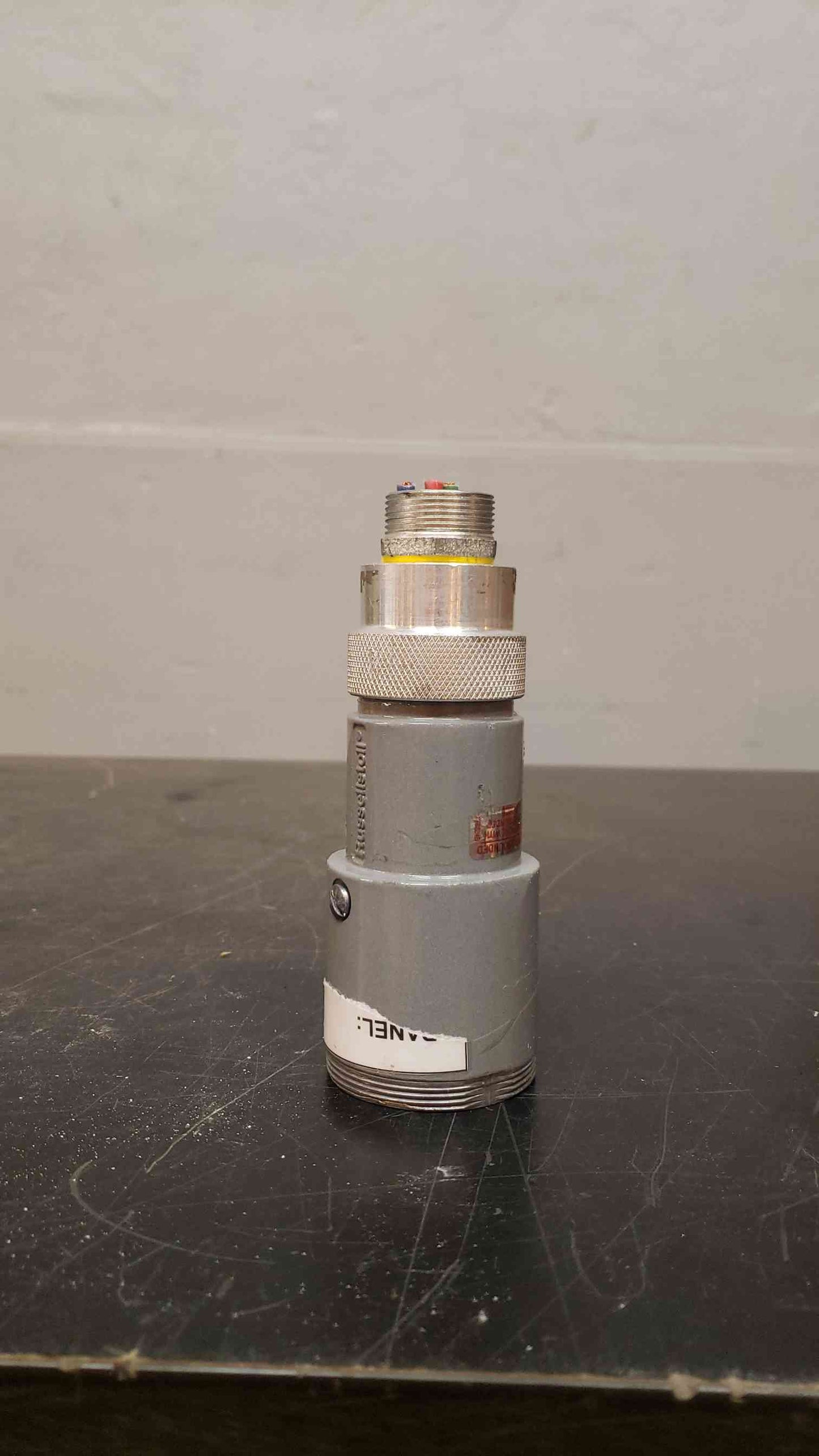 *Pickup Only* Russellstoll 30A 250V 20A 600VAC Connector 3934 (SKU:14472AA)(14472AA)