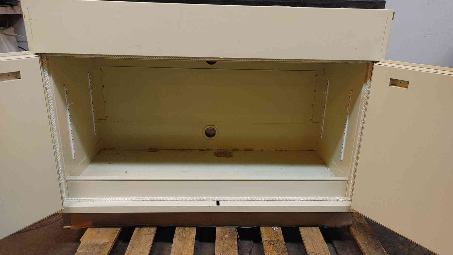 4' Flammable Cabinet W/ Countertop (3619AA)(3619AA)