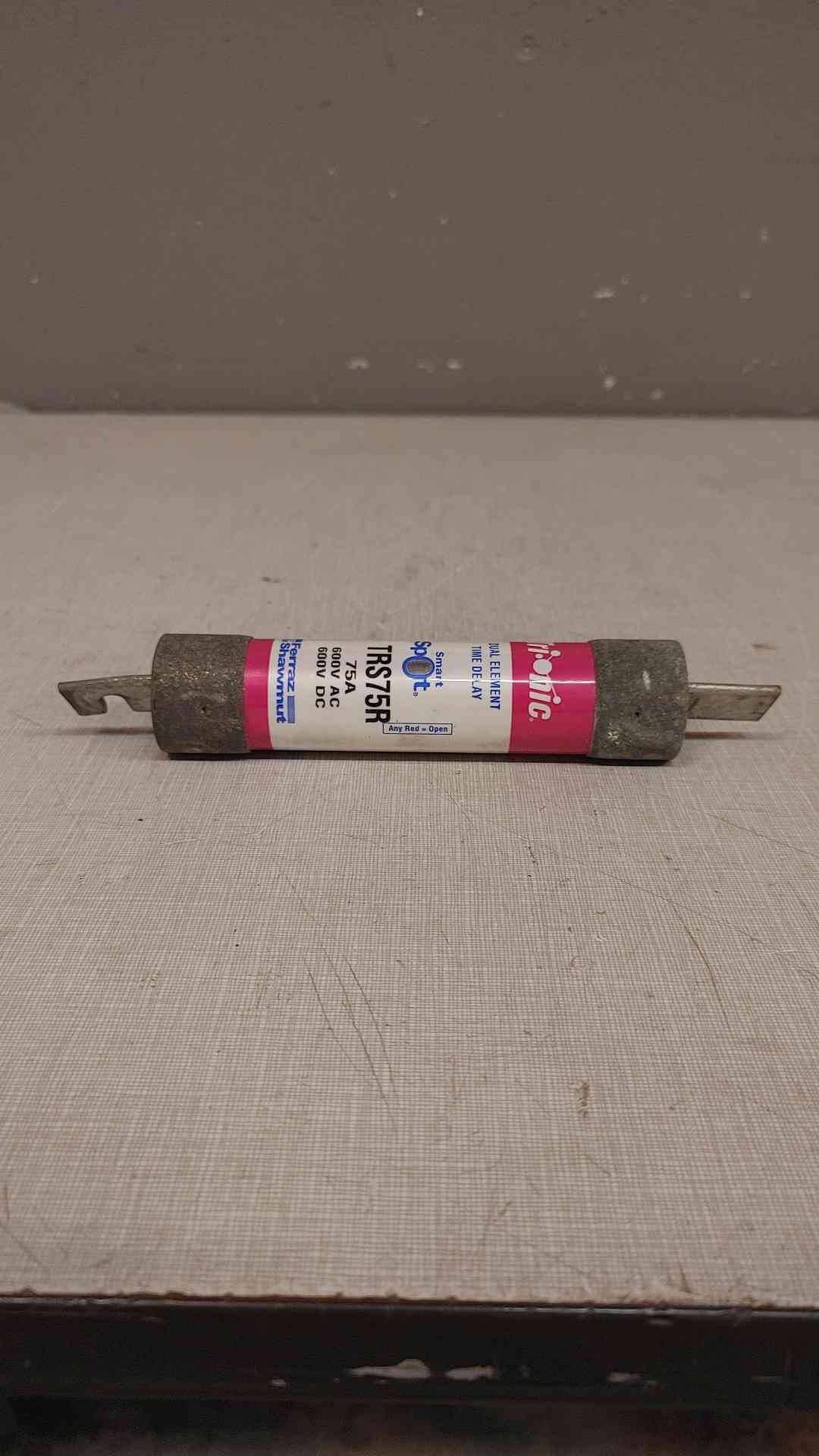 Bundle of Assorted Fuses(103997)