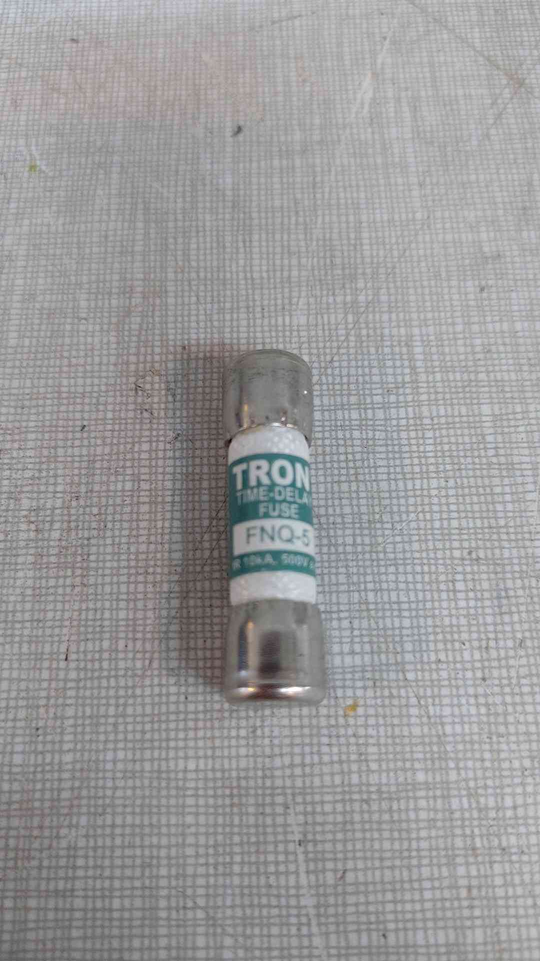 Box Of 10 COOPER BUSSMANN FNQ-5 FUSE, 5A, 500V, TIME DELAY(101635)