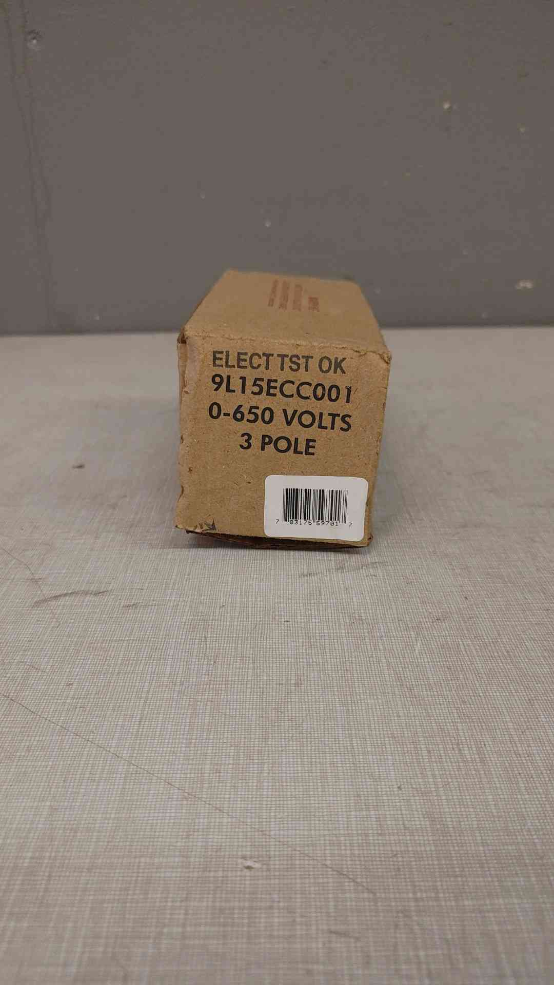 General Electric Tranquell Surge Arrester 650V 3Pole 9L15ECC001 (SKU:101686)(101686)