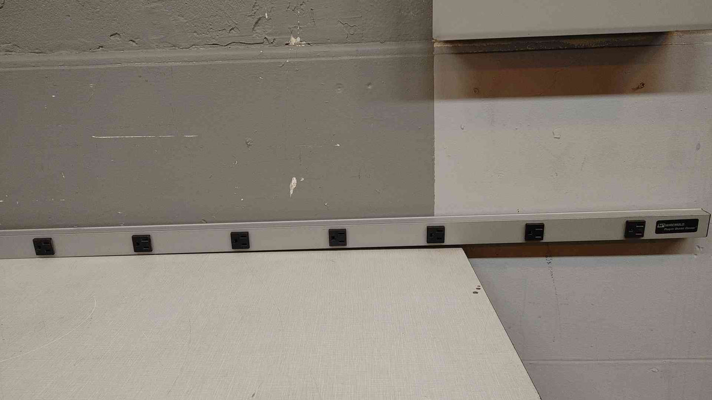1PH Wiremold PDU Strip 120V 15A 7712ULBD(103476)
