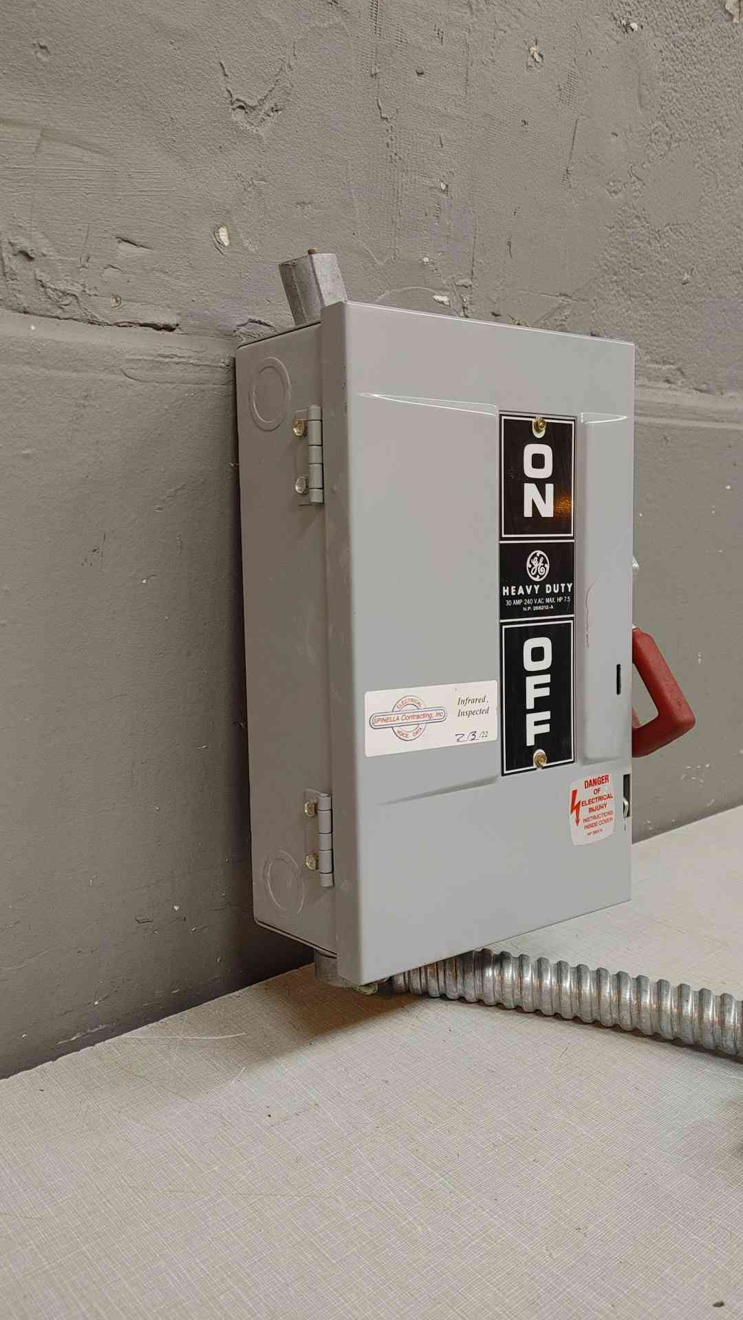 General Electric Safety Switch 30A 240VAC 250VDC 3PH AN791862(103489)