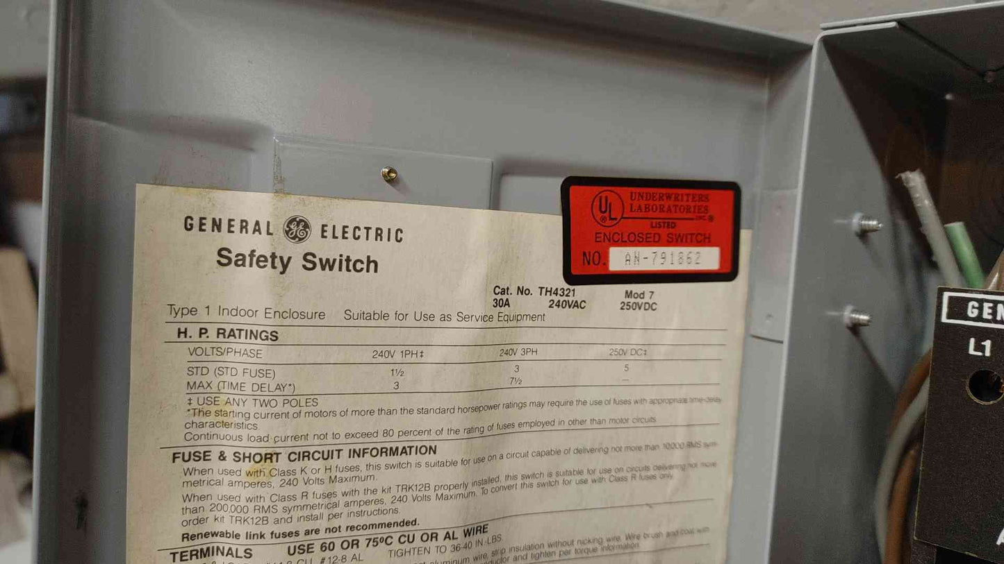General Electric Safety Switch 30A 240VAC 250VDC 3PH AN791862(103489)