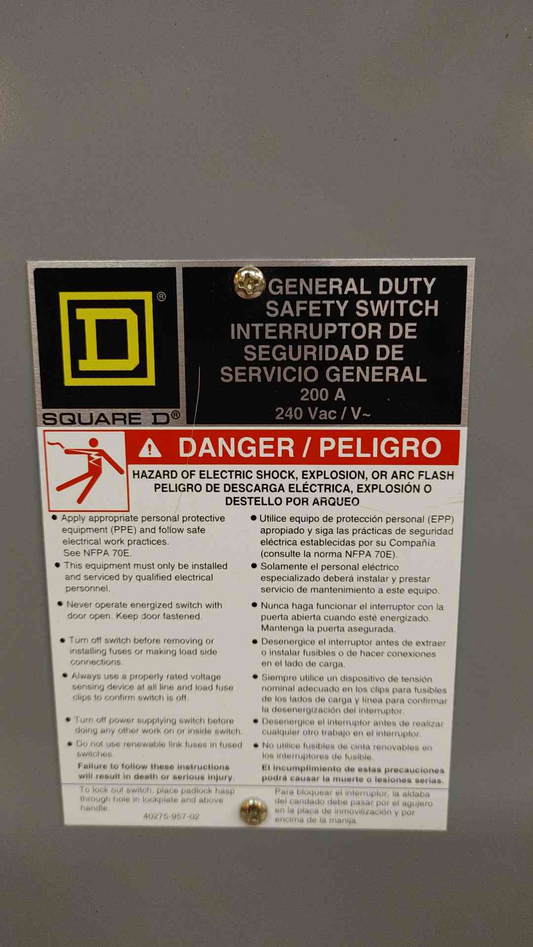 Square D General Duty Safety Switch Fusible Interruptor 200A 240VAC D324N(104041)