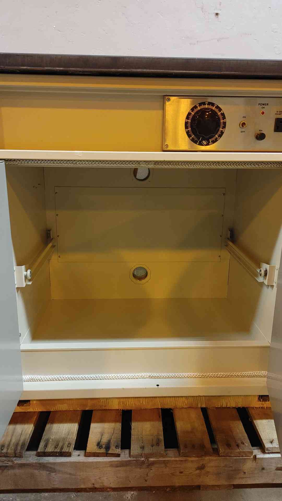 8' Fisher Hamilton Flammable Liquid Storage Cabinet W/ 2 Dials 950S778(104171)