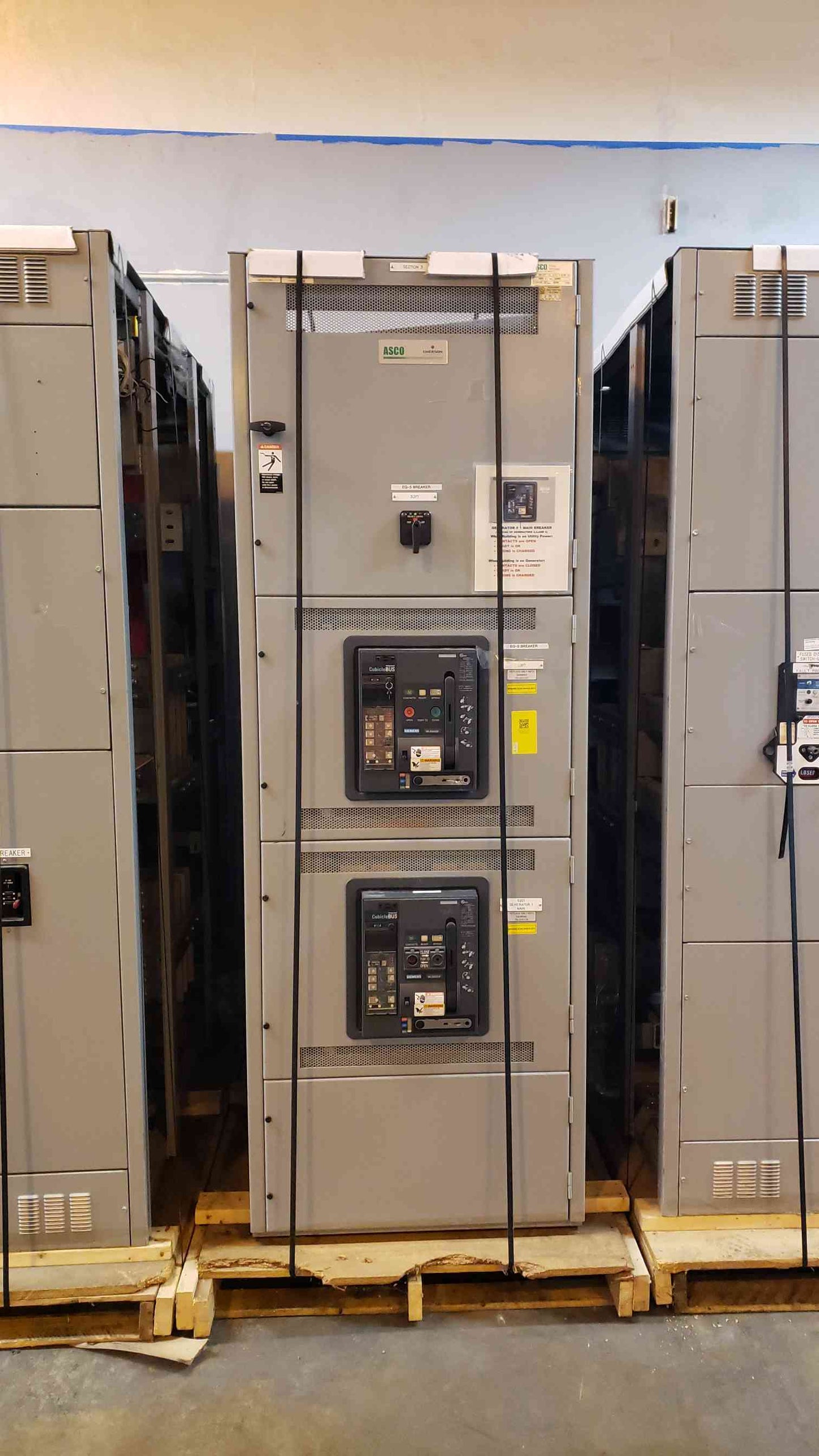 ASCO 8 Section 4000a 480v Switchgear Lineup 7 Cubicle Bus Breakers & Drawings(104180)