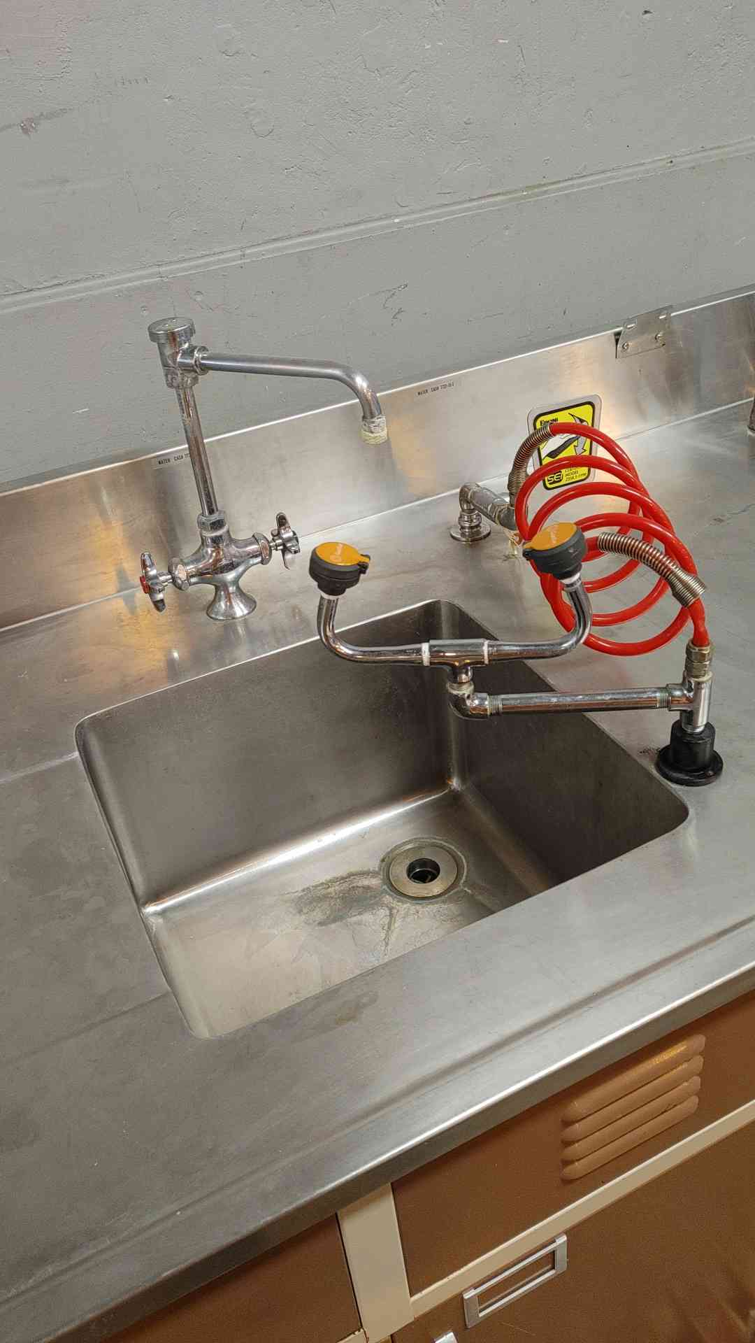 7'2 Duralab Stainless Steel Sink Bundle Combo Casework (104201)(104201)