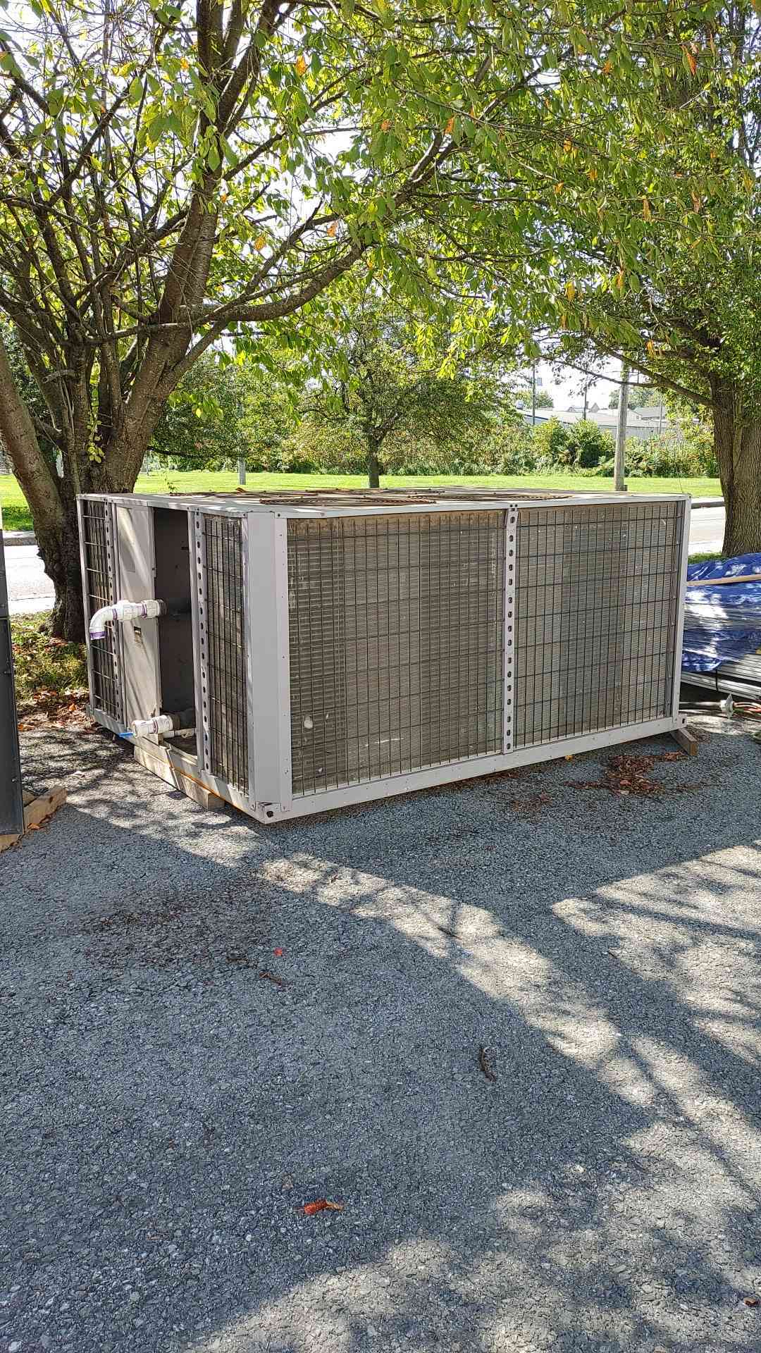 30 Ton Carrier AquaSnap 4 Fan Chiller 208/230VAC 3PH 30RAN055 (104202)-4