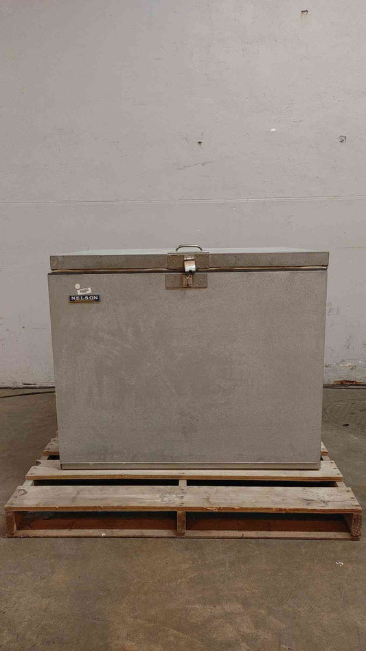 C. Nelson MFG. Dry Ice Storage Chest (104204(104204)