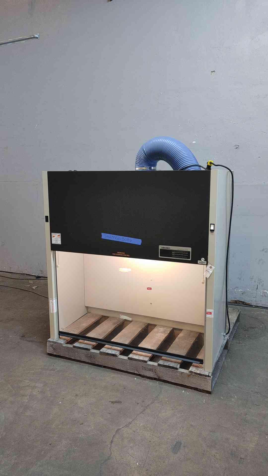 4' Labconco Chemical Lab Fume Hood Compact with Duct Flex Pipe (104304)