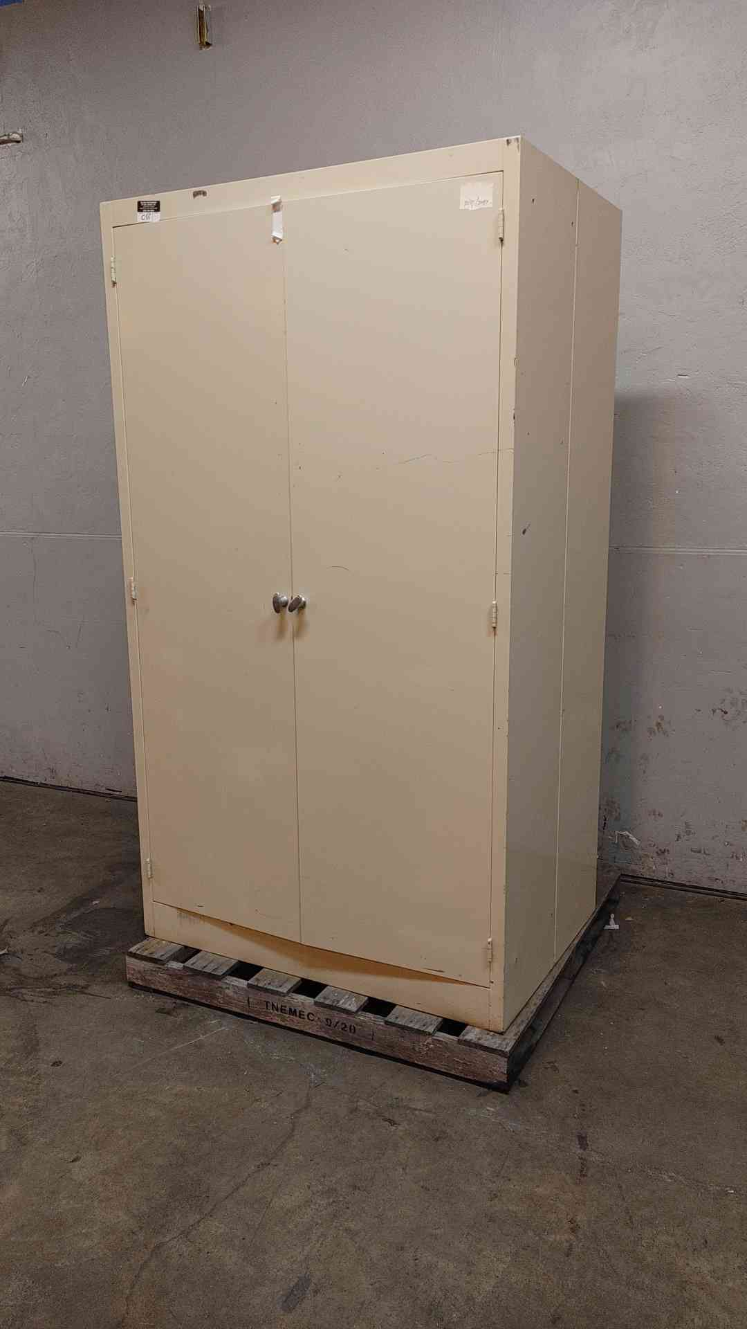 7' Tall Solid Storage Cabinet W/O Latch(104393)