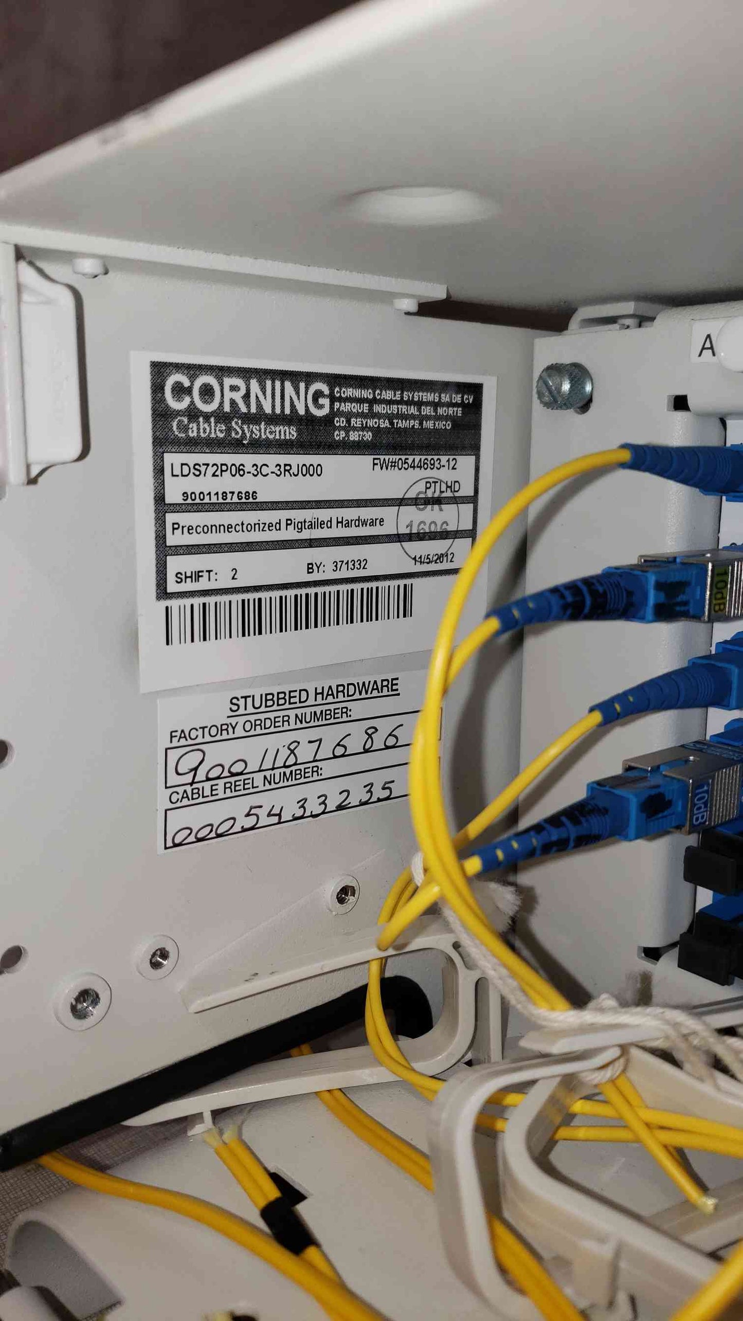 *Pickup Only* Corning Cable Systems Fiber Box LDS72P06-3C-3RJ000(104430)