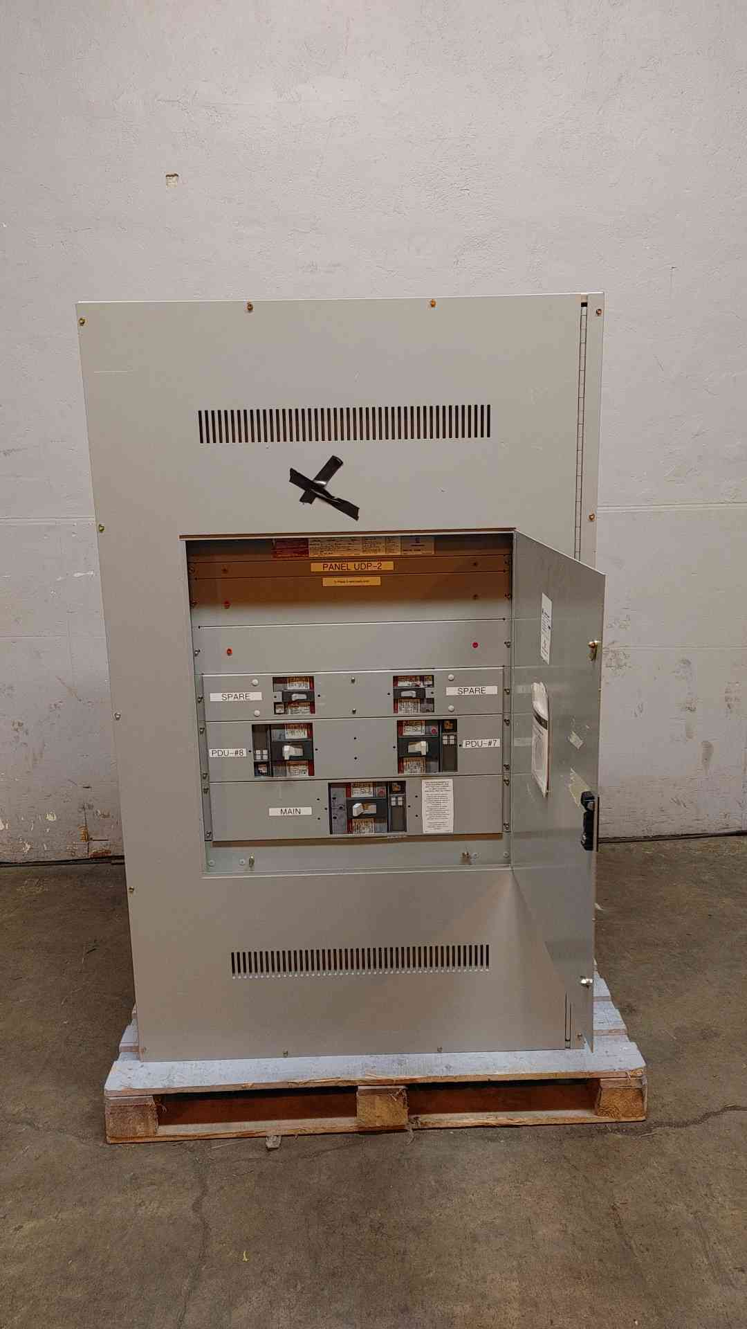 400A GE Spectra APNB Panelboard 480y/277V 4W 3PH 400A 303AJ148(104461)