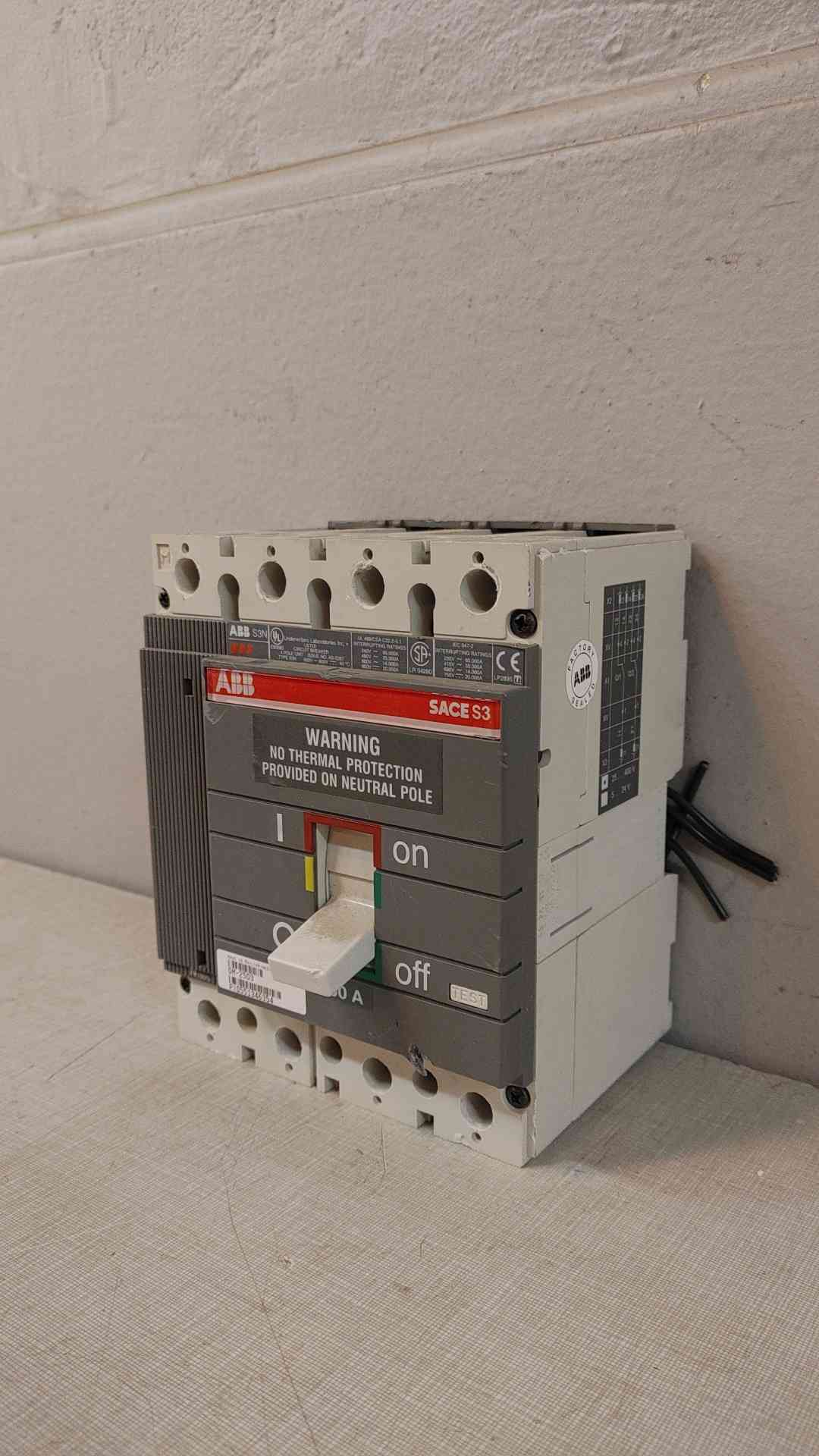 ABB Sace S3 150A 4 Pole Circuit Breaker 600VAC 600VDC 0M-2503(104744)