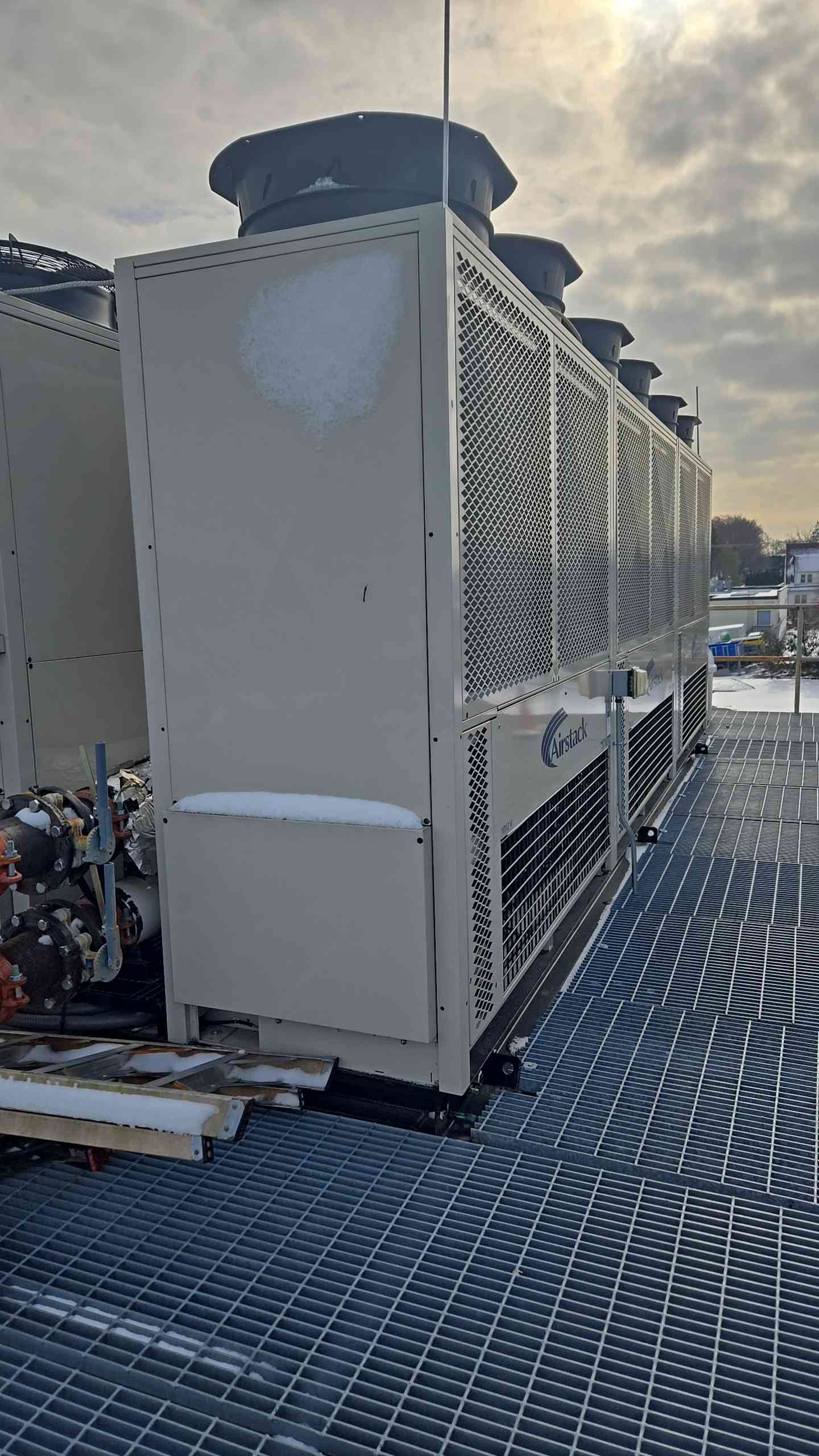 150 Ton AirStack Modular ASP Air Chiller 460Vac 3Ph by MutliStack